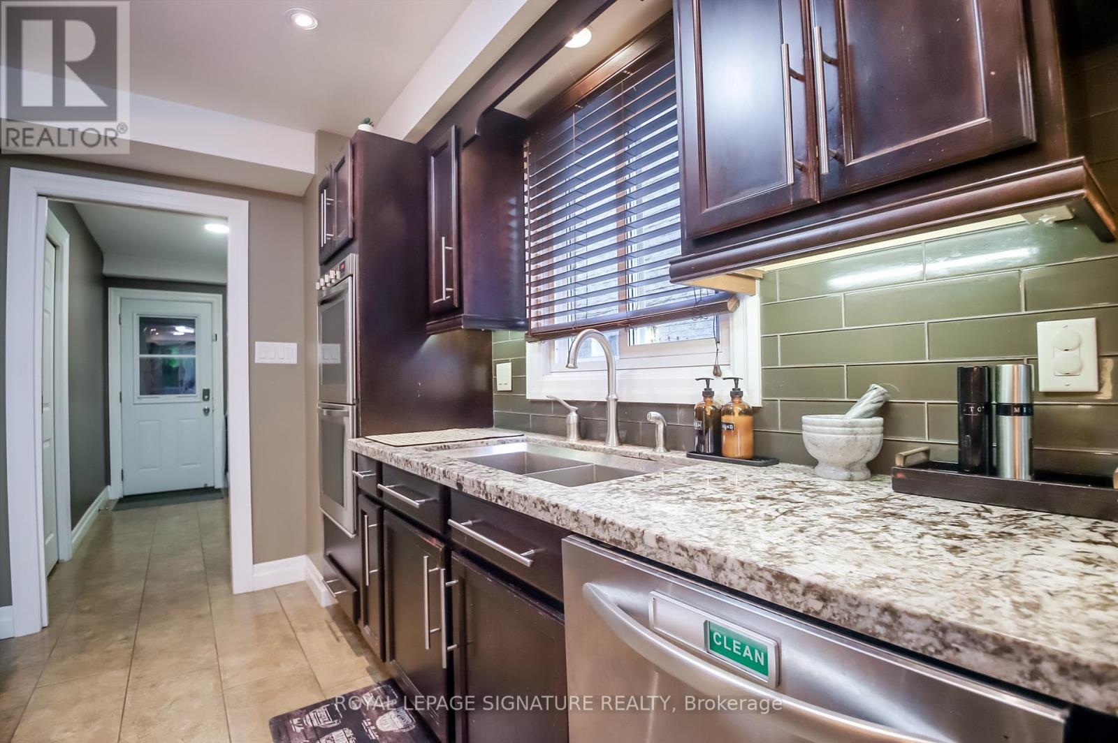 4 Upland Drive, Whitby, Ontario  L1N 8H5 - Photo 26 - E13814130