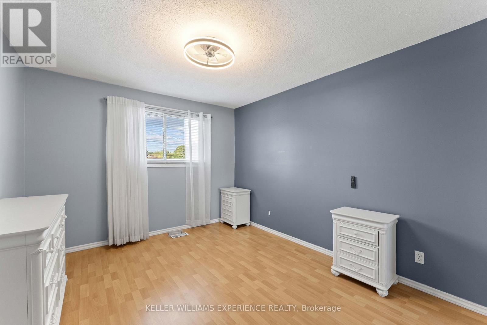 21 Ashburton Crescent, Essa (Angus), Ontario  L0M 1B0 - Photo 19 - N13813938