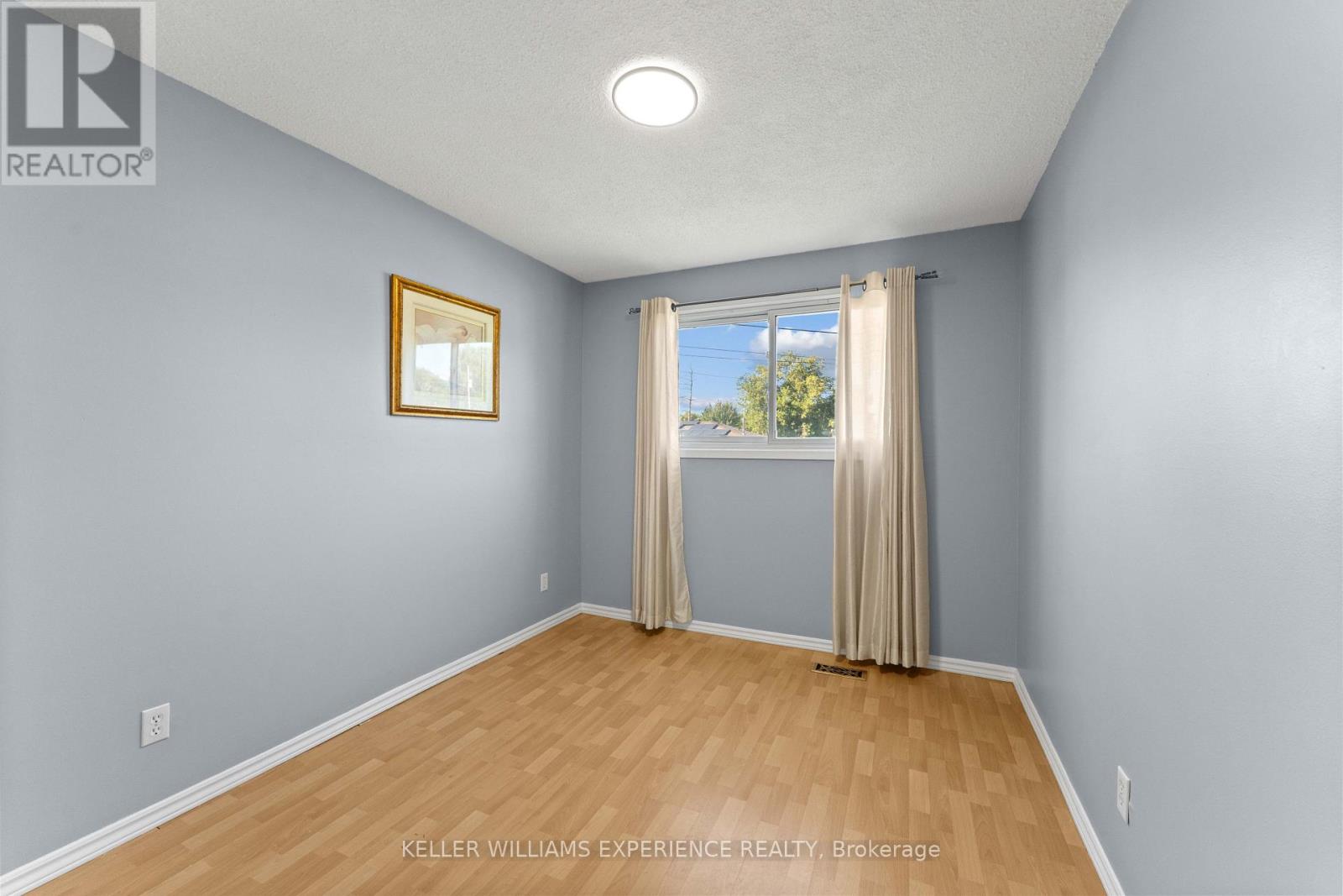 21 Ashburton Crescent, Essa (Angus), Ontario  L0M 1B0 - Photo 20 - N13813938