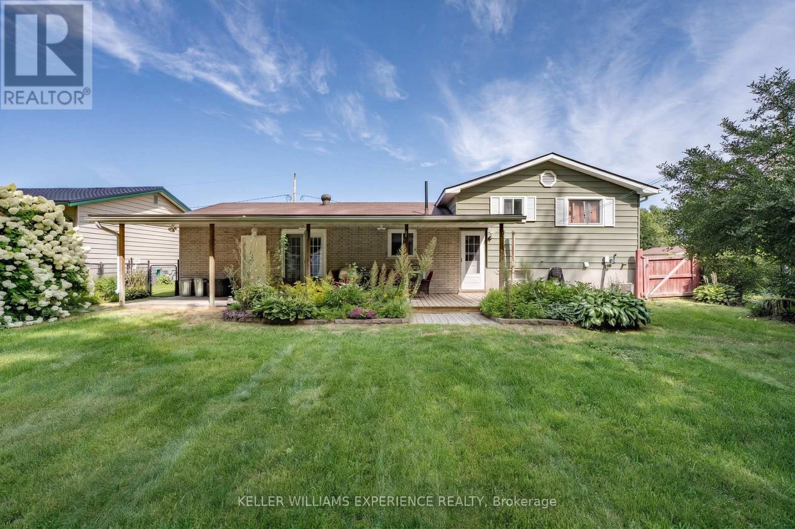 21 Ashburton Crescent, Essa (Angus), Ontario  L0M 1B0 - Photo 29 - N13813938