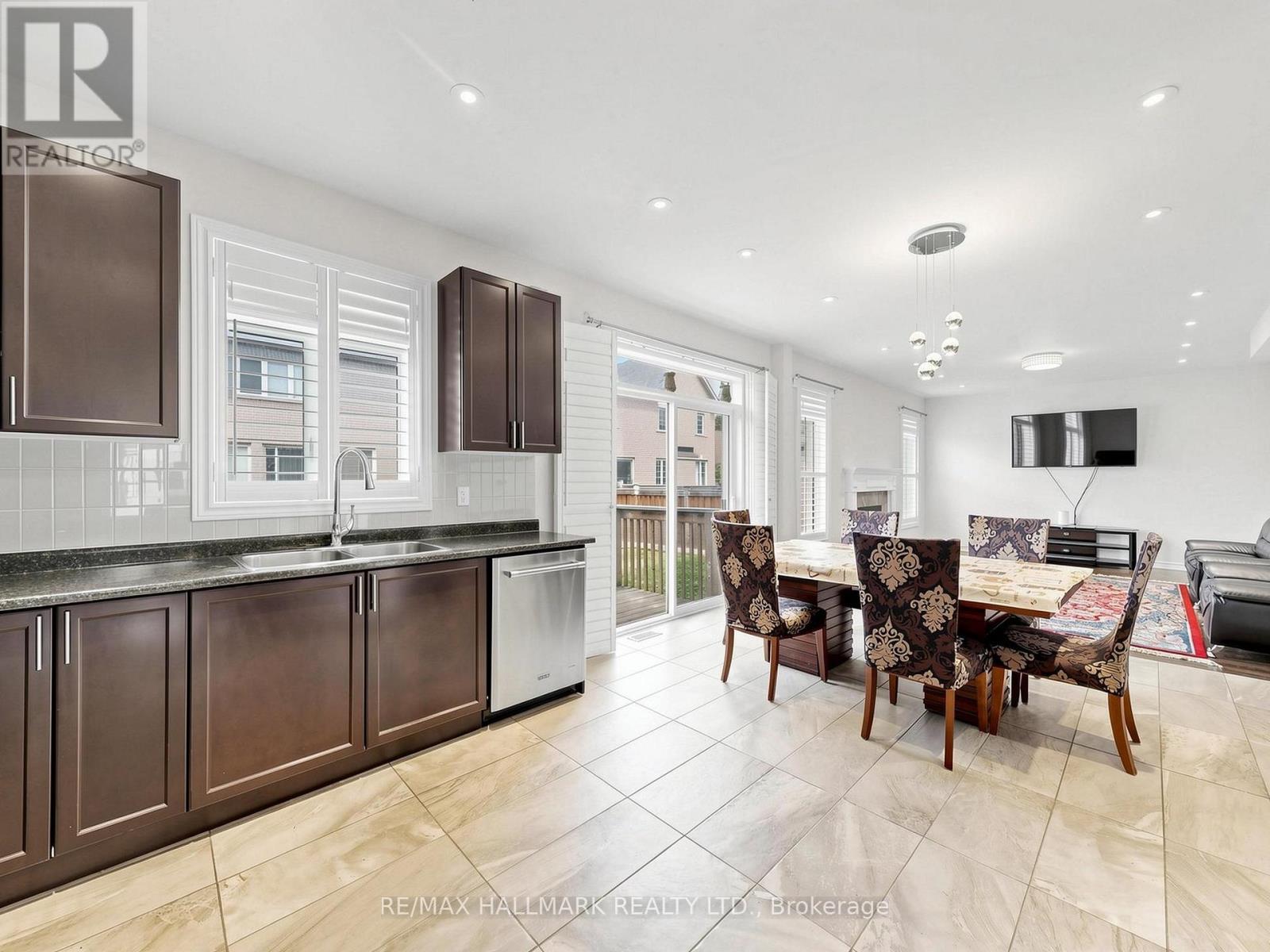 16 Mercury Avenue, Georgina, Ontario  L4P 0H1 - Photo 14 - N13814018