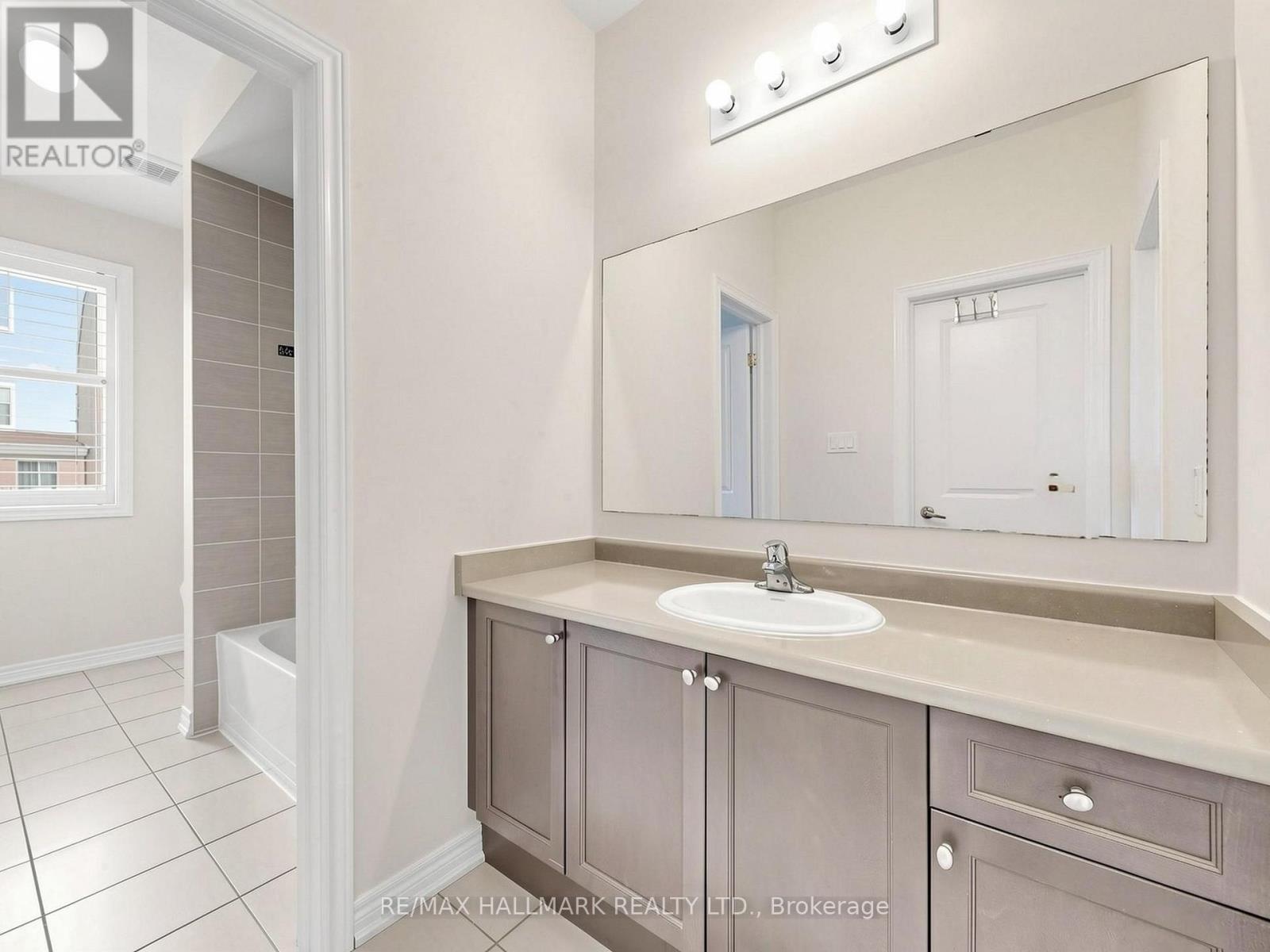 16 Mercury Avenue, Georgina, Ontario  L4P 0H1 - Photo 22 - N13814018