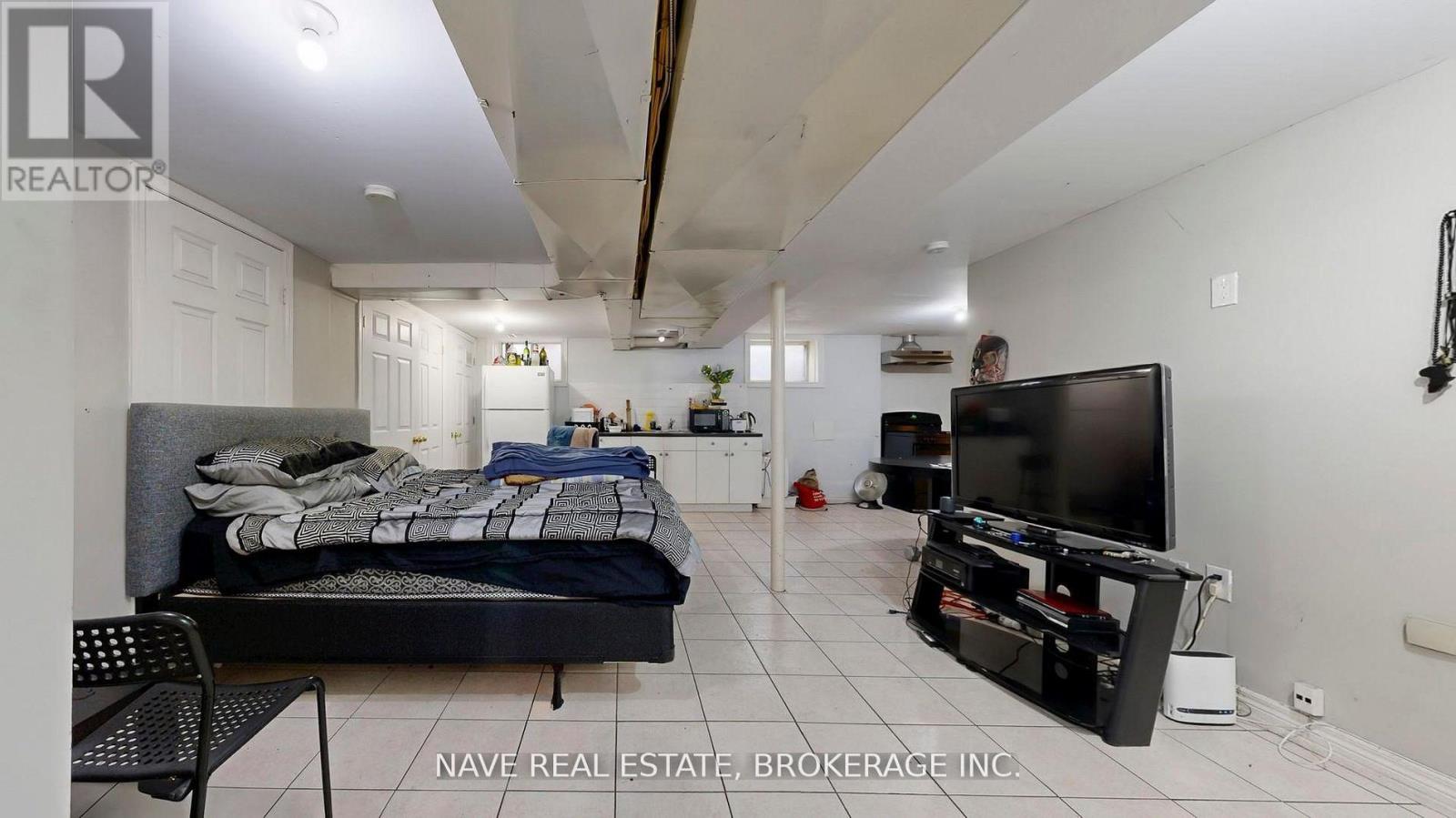 9747 Bathurst Street, Richmond Hill, Ontario  L4C 3X5 - Photo 32 - N13814020