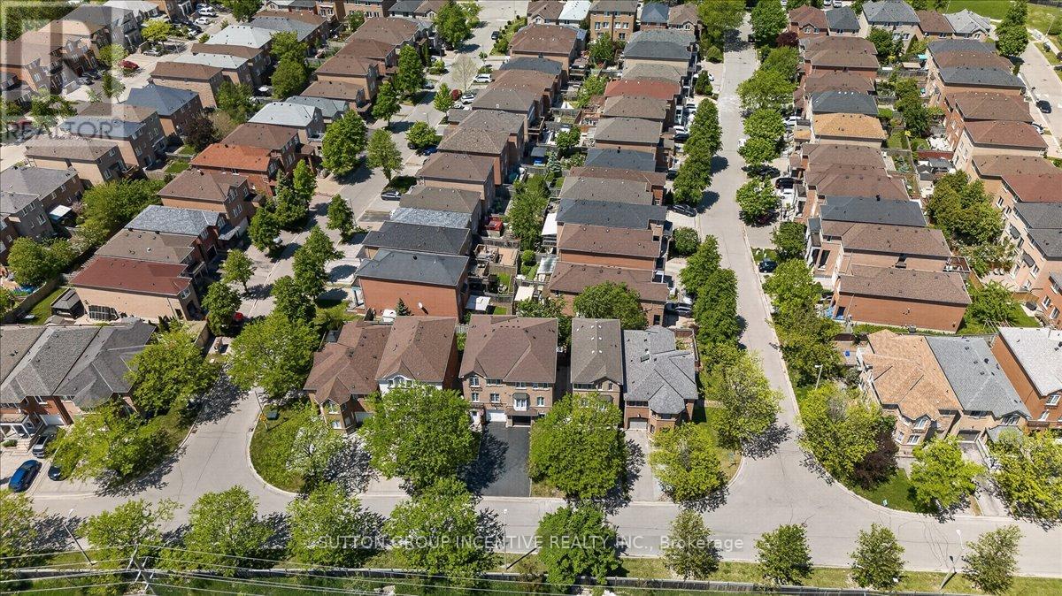 97 Yellowood Circle, Vaughan (Patterson), Ontario  L4J 8M3 - Photo 38 - N13814032