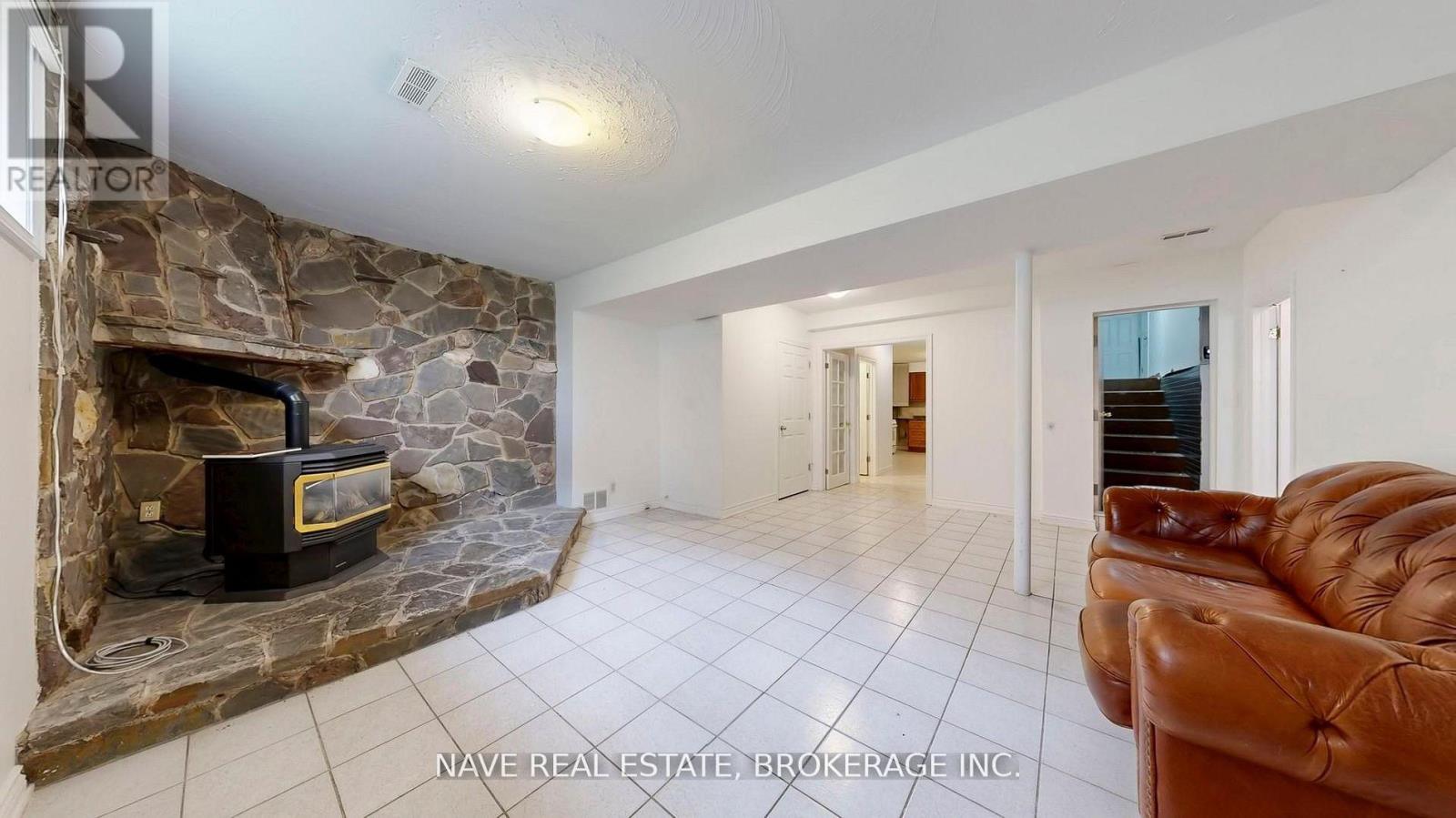 9747 Bathurst Street, Richmond Hill (North Richvale), Ontario  L4C 3X5 - Photo 27 - N13814072