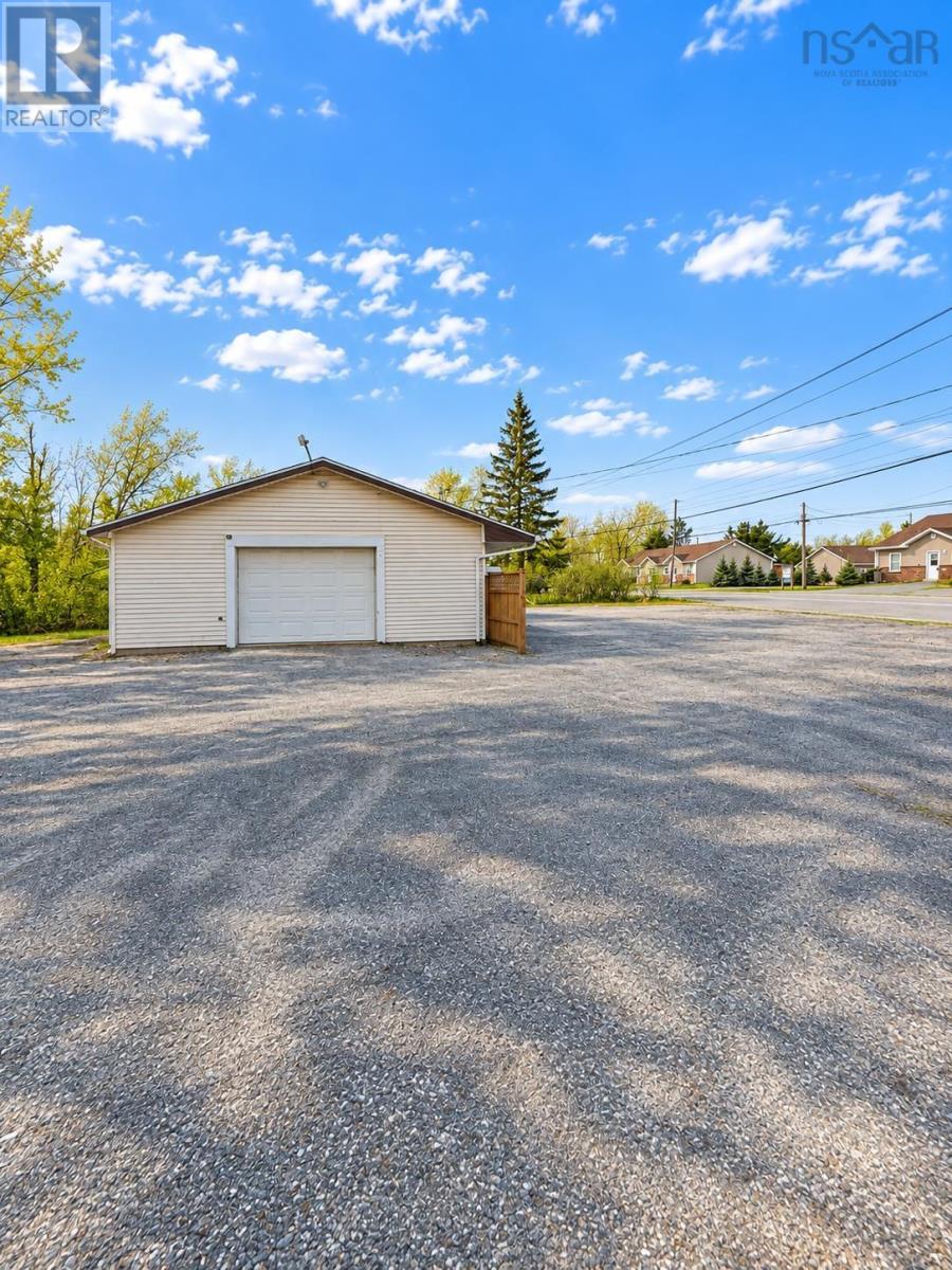 1323 Highway 2, Lantz, Nova Scotia B2S 1Z2 - Photo 6 - 202611602