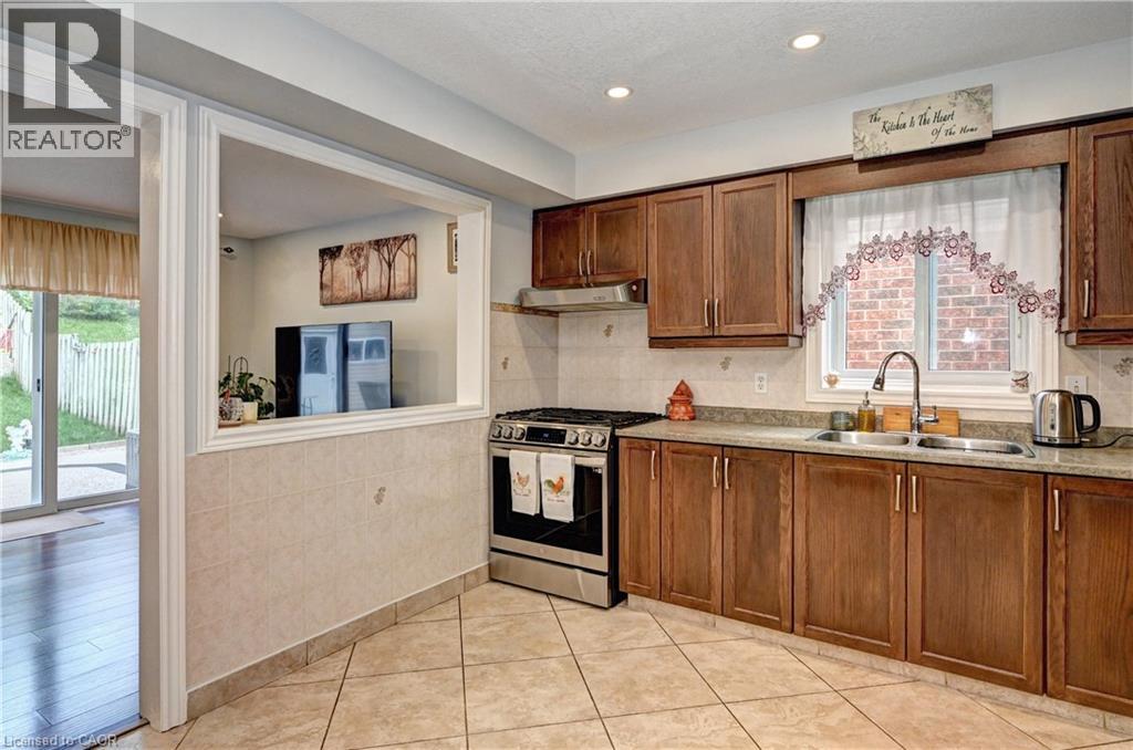 447 Hidden Creek Drive, Kitchener, Ontario  N2N 3N2 - Photo 7 - 40861156