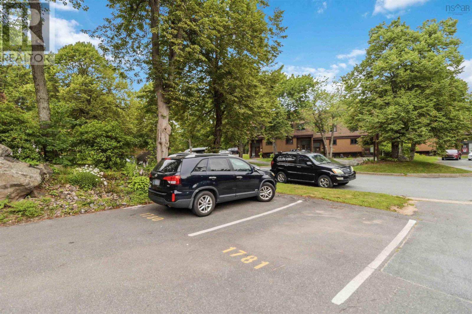 14 Hanover Court, Clayton Park, Nova Scotia  B3M 3K6 - Photo 38 - 202624017
