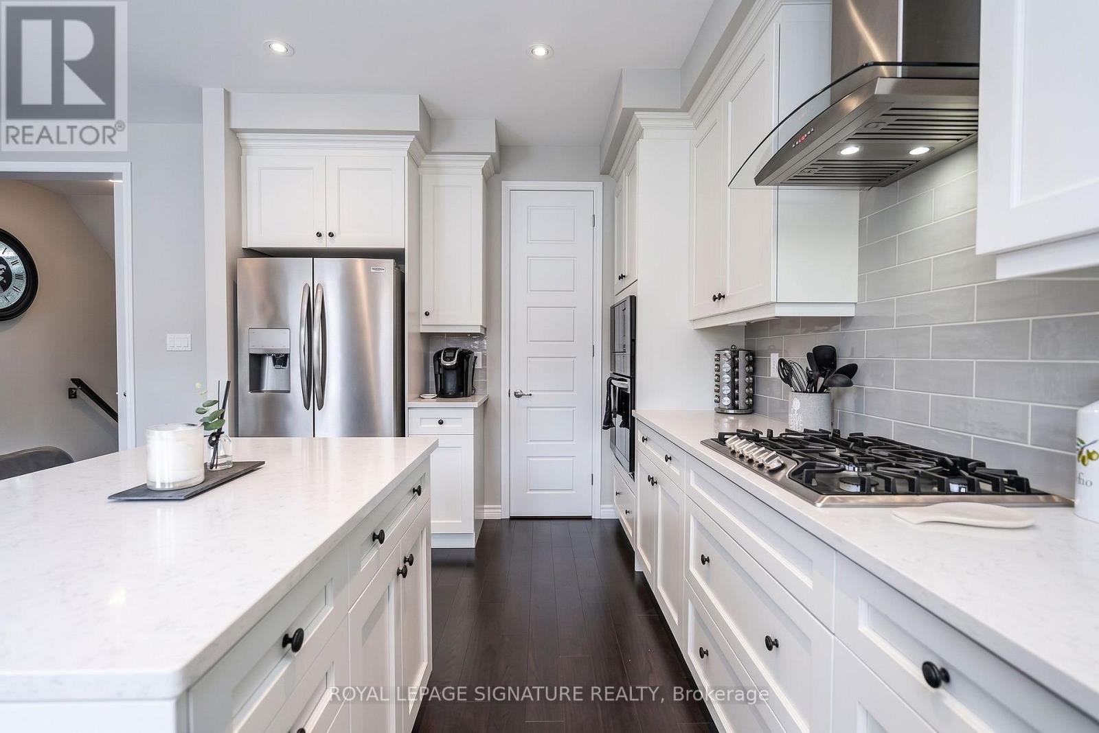 3355 Carding Mill Trail, Oakville, Ontario  L6M 1R7 - Photo 13 - W13814008