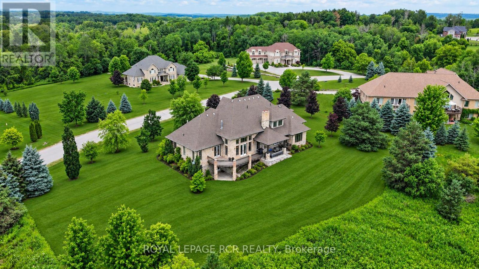 7 Proctor Avenue, Caledon, Ontario  L7E 4E7 - Photo 2 - W13814062