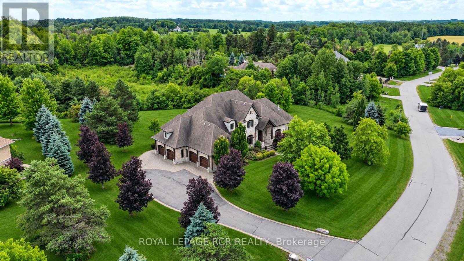 7 Proctor Avenue, Caledon, Ontario  L7E 4E7 - Photo 3 - W13814062