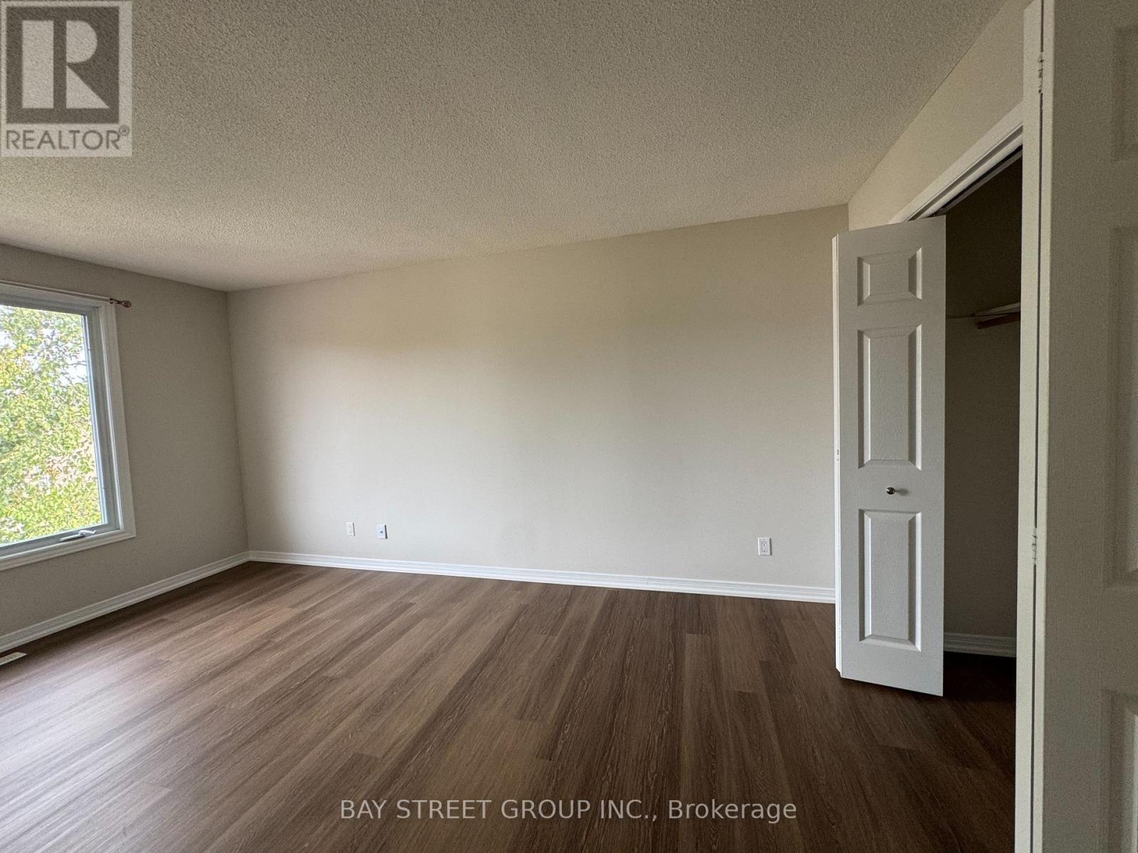 2034 Oxford Avenue, Oakville, Ontario  L6H 4K7 - Photo 17 - W13814074