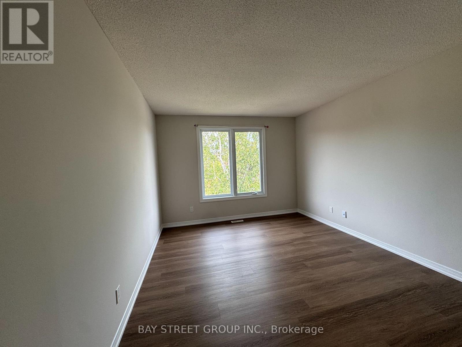2034 Oxford Avenue, Oakville, Ontario  L6H 4K7 - Photo 19 - W13814074