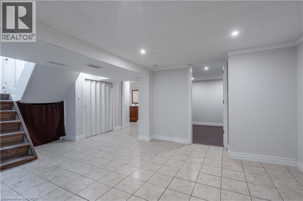 101 Ivon Avenue Unit# Basement, Hamilton, Ontario  L8H 5S5 - Photo 4 - 40863262