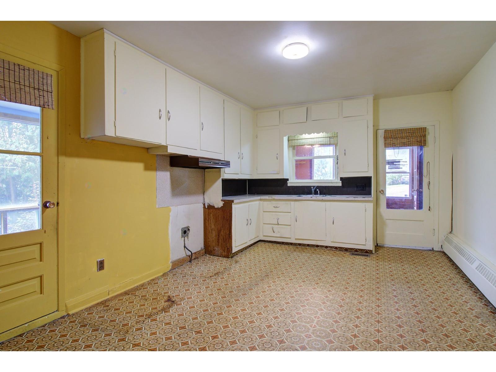 2405 Ch. Lemire|#R.P. Sherbrooke (Fleurimont) Quebec Canada J1H0C5 5