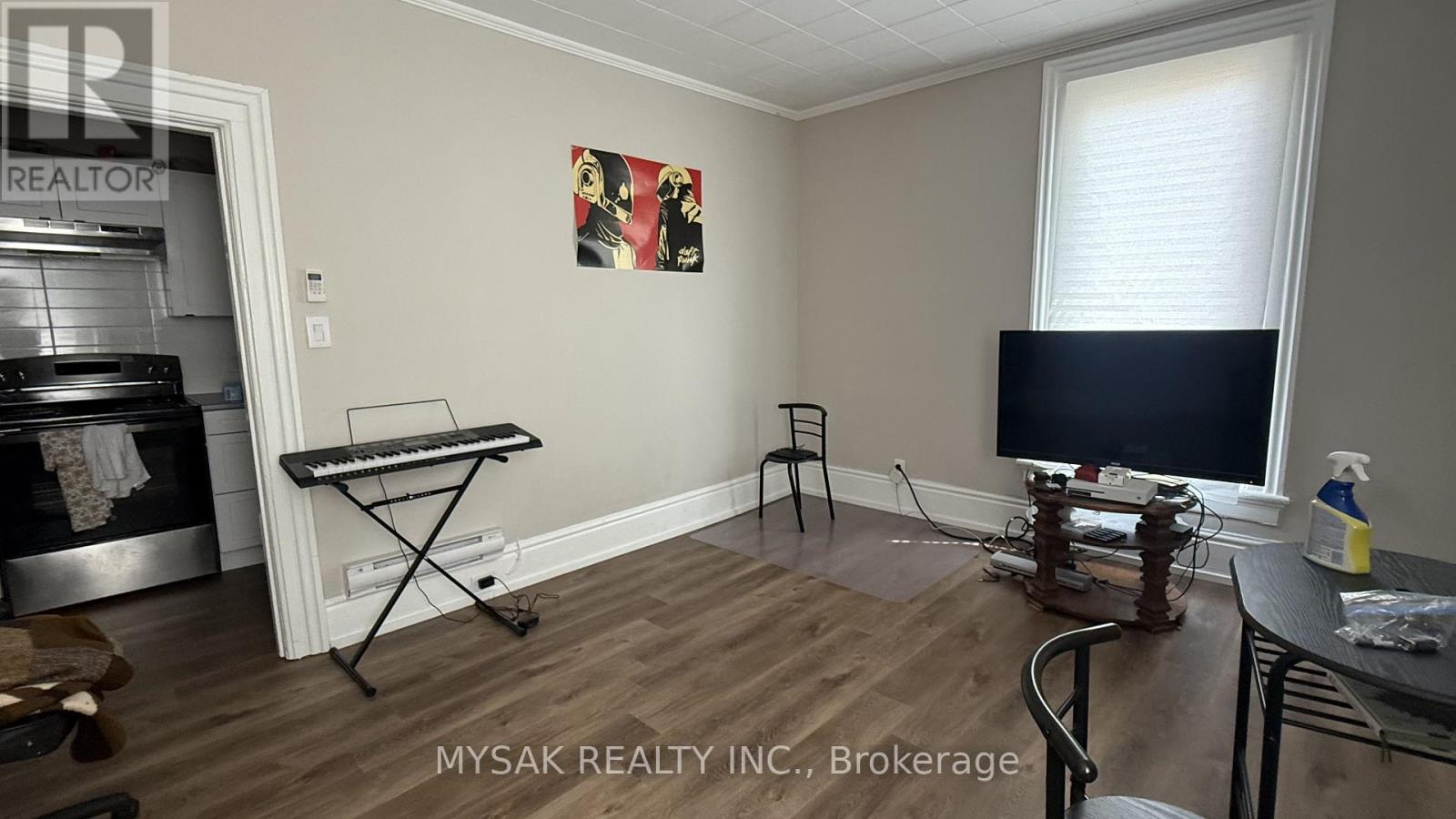 82-84 Welland Avenue, St. Catharines, Ontario  L2R 2N1 - Photo 10 - X13814084
