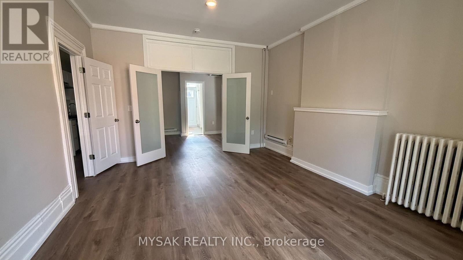 82-84 Welland Avenue, St. Catharines, Ontario  L2R 2N1 - Photo 4 - X13814084