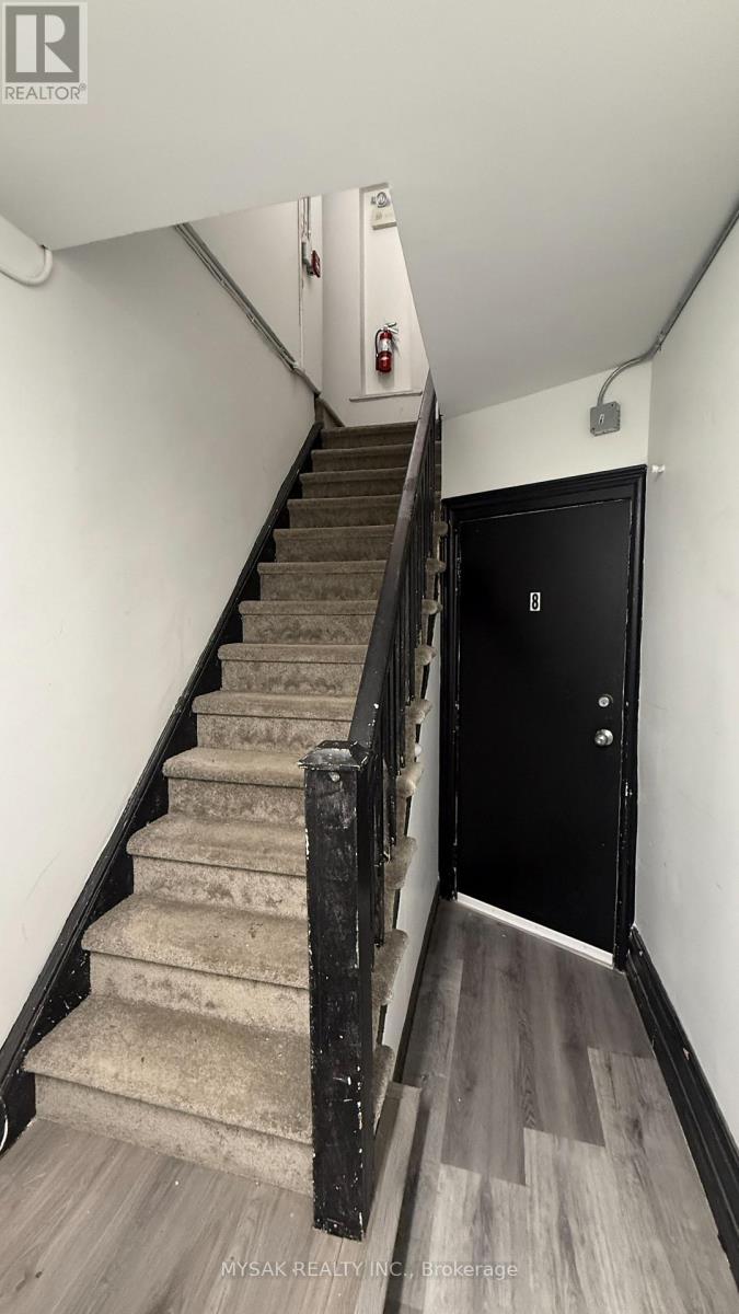 82-84 Welland Avenue, St. Catharines, Ontario  L2R 2N1 - Photo 8 - X13814084