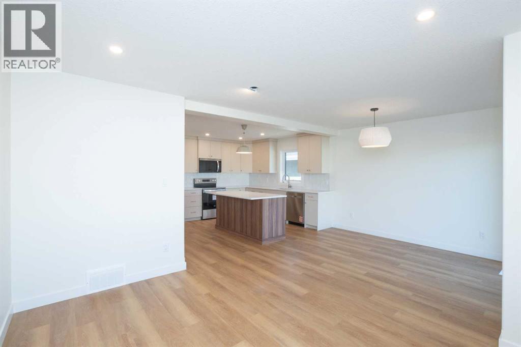 A, 9315 99 Avenue photo 11