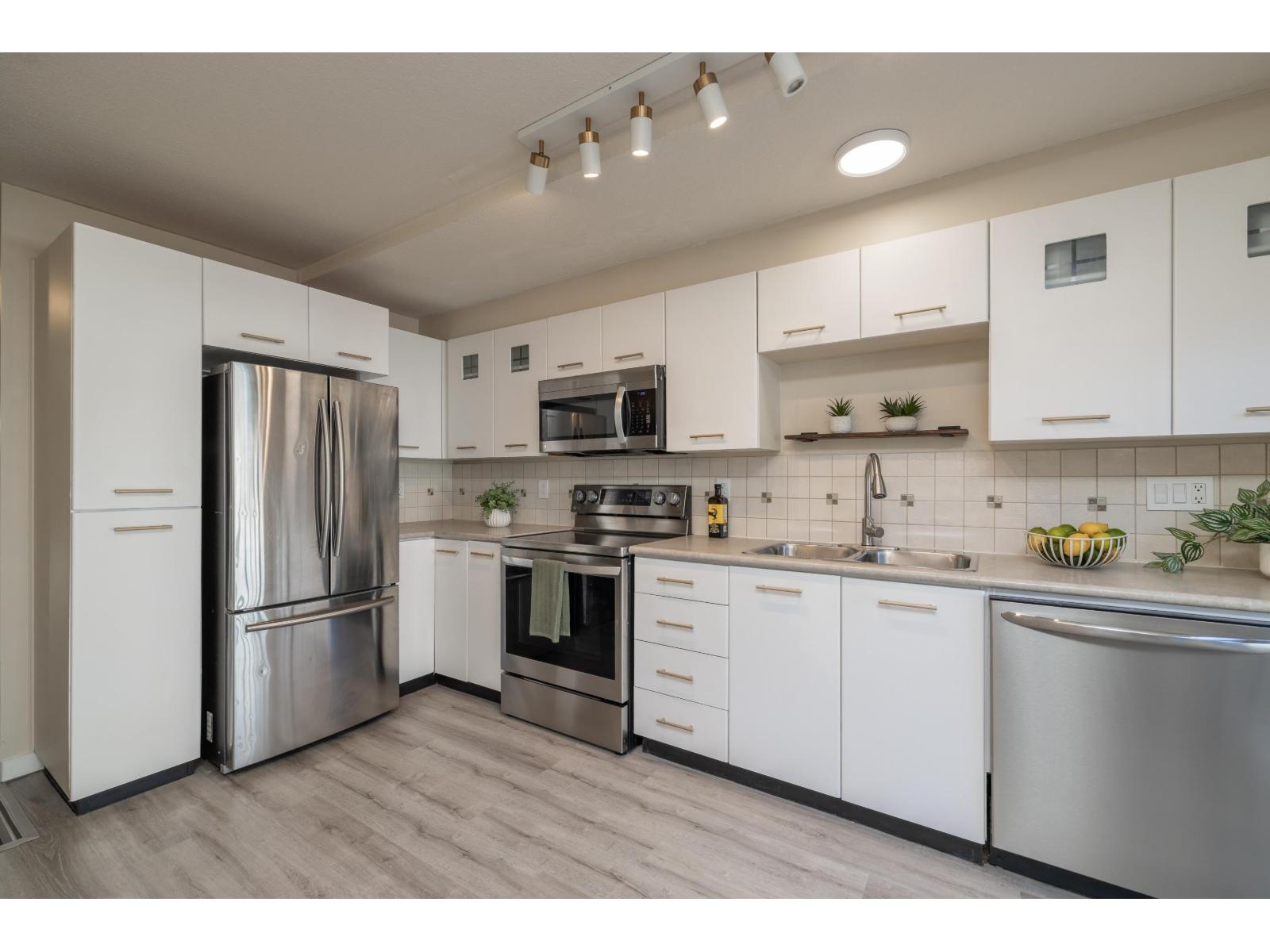 57 7179 201 Street, Langley, British Columbia  V2Y 2Y9 - Photo 5 - R3167953
