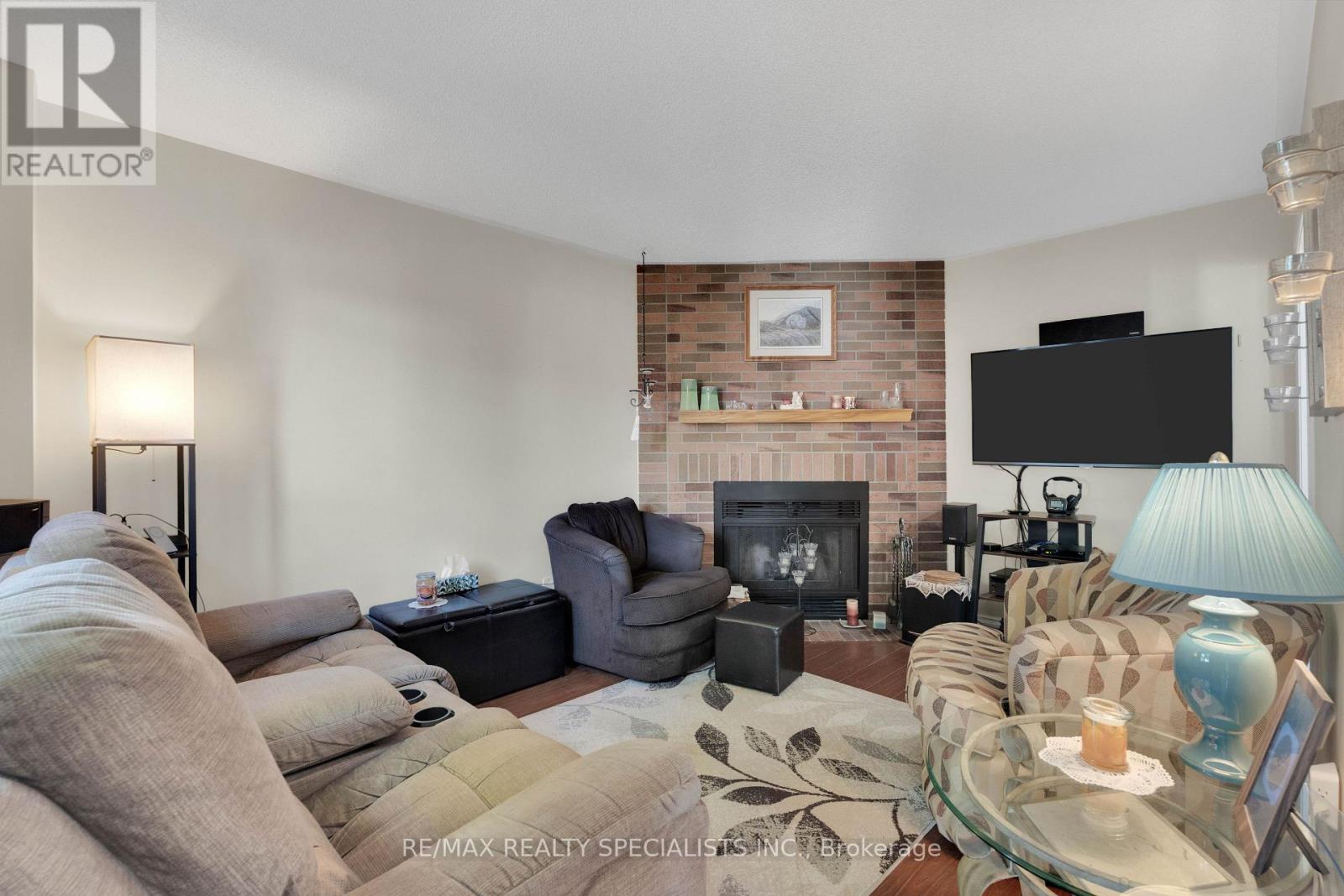 20 Mccullough Crescent, Halton Hills, Ontario  L7G 5N5 - Photo 10 - W13802312