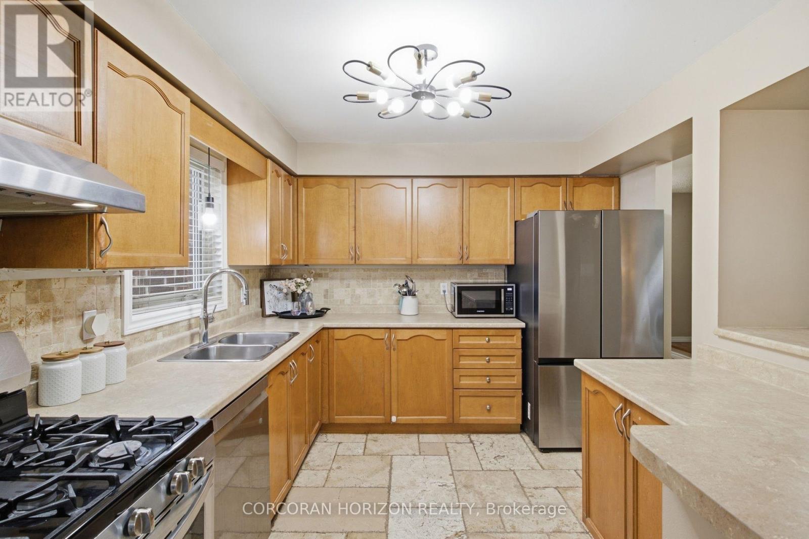 356 Newport Drive, Cambridge, Ontario  N3H 5S7 - Photo 11 - X13813948