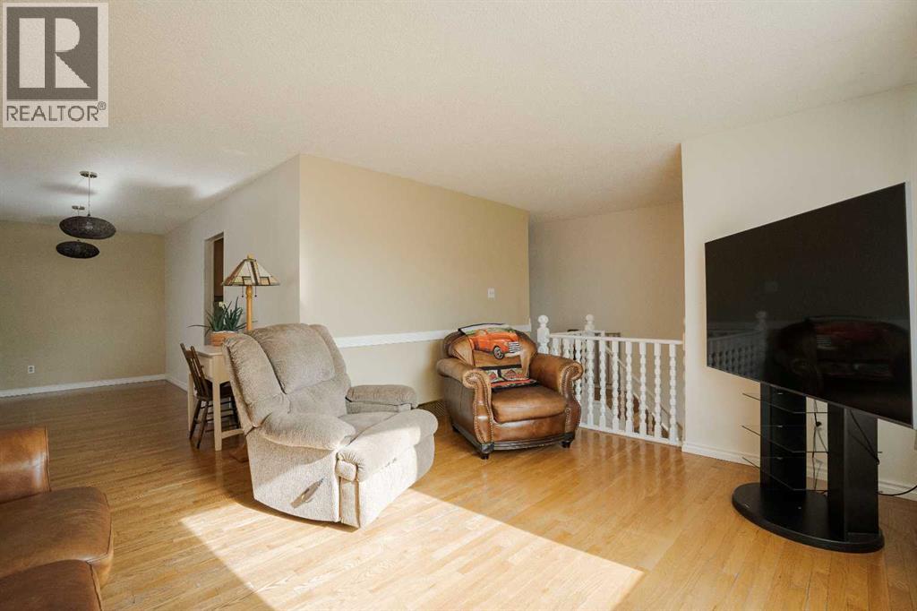 307 Cochrane Crescent, Fort Mcmurray, Alberta  T9K 1J2 - Photo 11 - A2346617