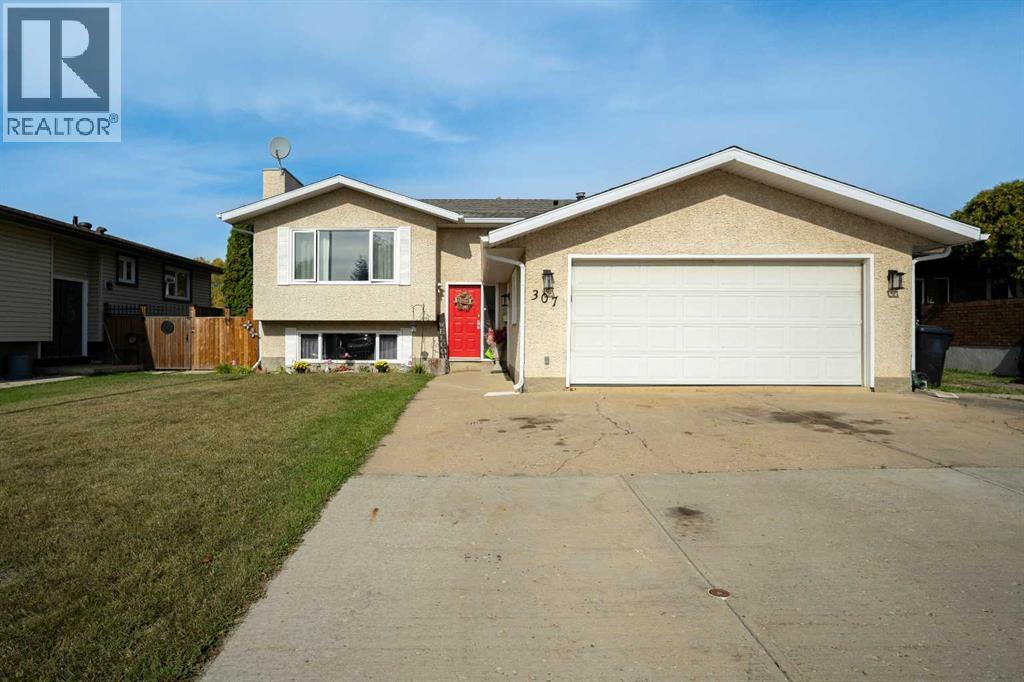 307 Cochrane Crescent, Fort Mcmurray, Alberta  T9K 1J2 - Photo 2 - A2346617