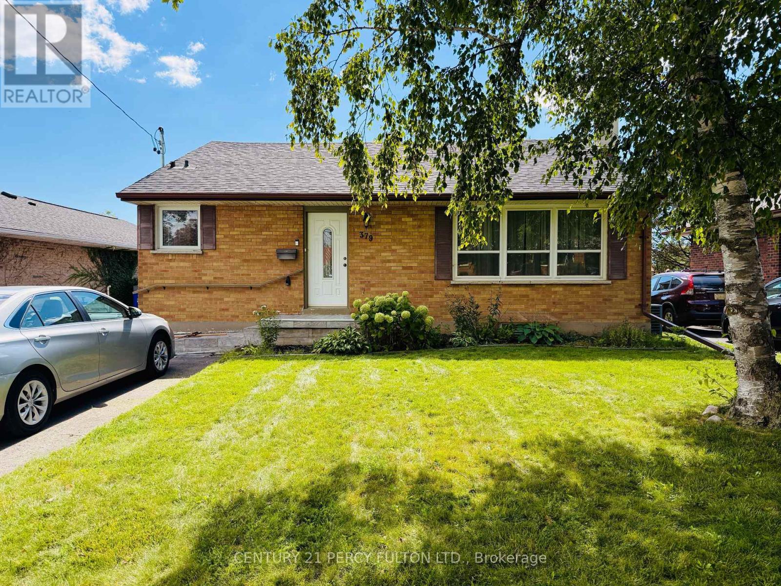 379 WELLAND AVENUE, Oshawa, Ontario