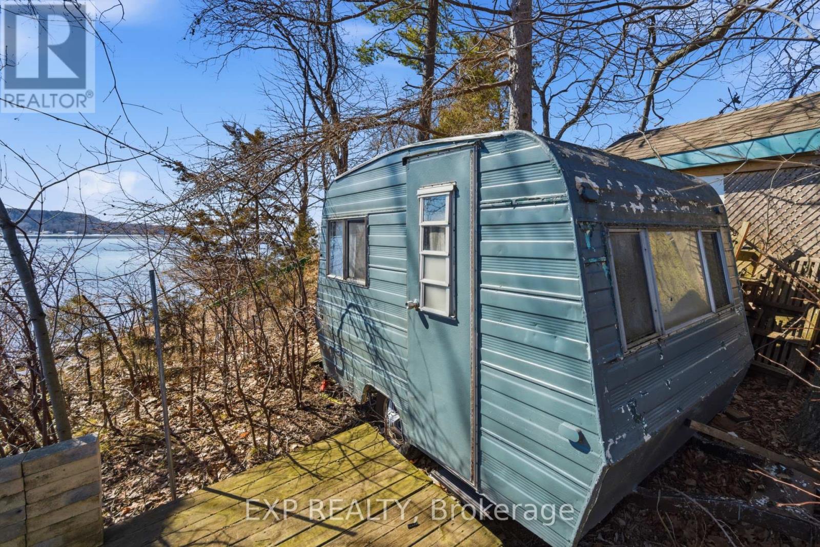 32 Quinte View Road, Greater Napanee, Ontario K0H 1G0 - Photo 44 - X12937546