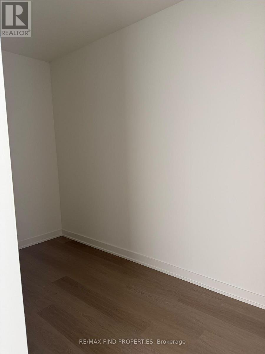 5203 - 448 Burnhamthorpe Road W, Mississauga, Ontario  L5B 0R4 - Photo 5 - W13813428