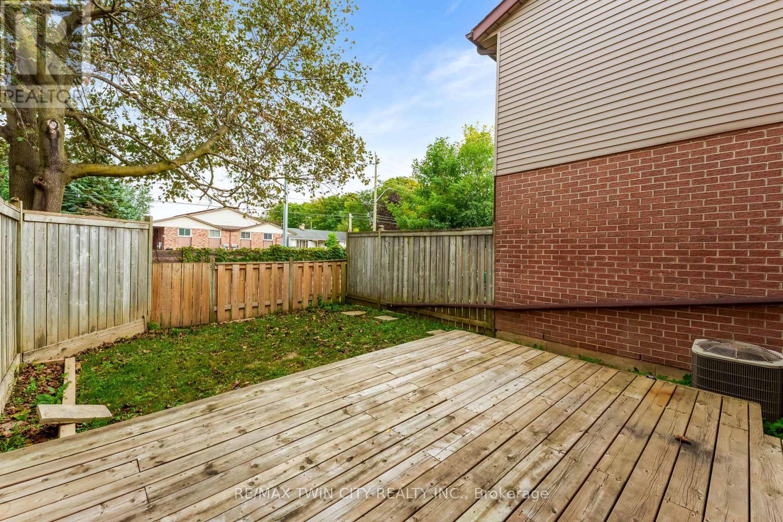 2 - 25 Valleyview Road, Kitchener, Ontario  N2E 1L5 - Photo 22 - X13746876