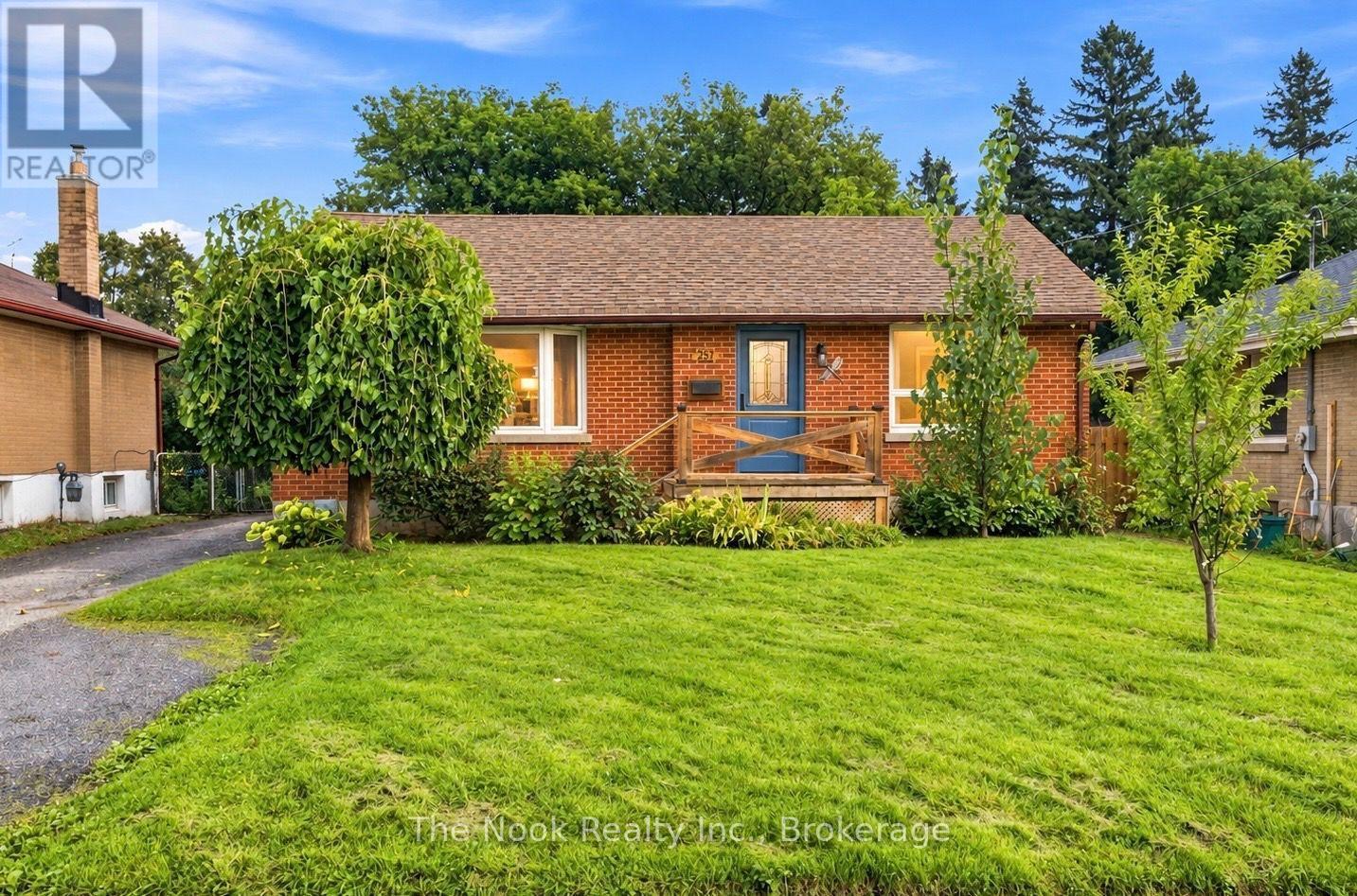 257 WILSON ROAD S, Oshawa, Ontario