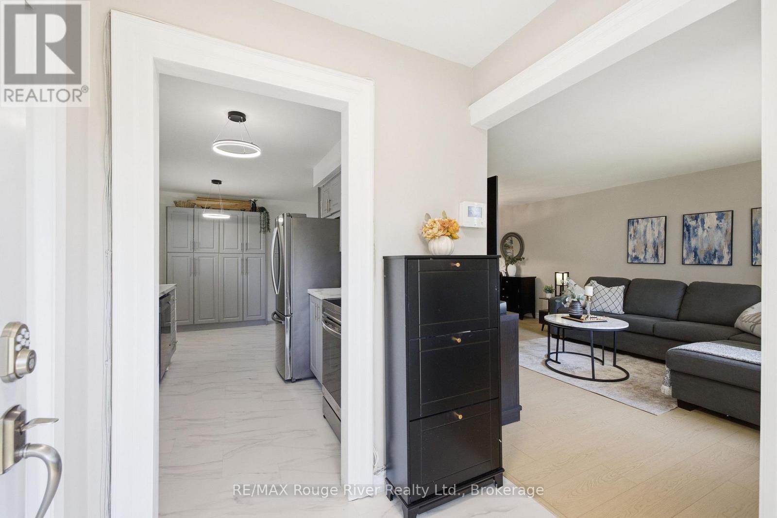 86 Shoredale Drive, Toronto, Ontario  M1G 3S9 - Photo 10 - E13814390