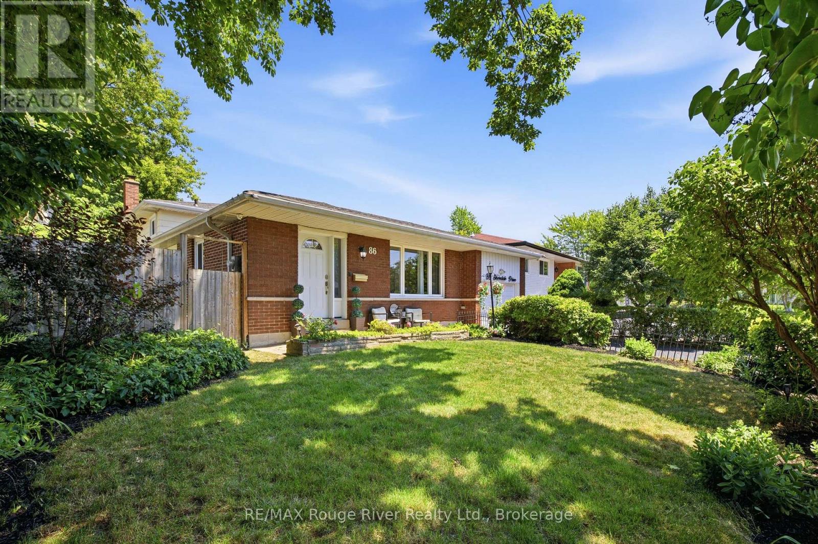 86 Shoredale Drive, Toronto, Ontario  M1G 3S9 - Photo 2 - E13814390