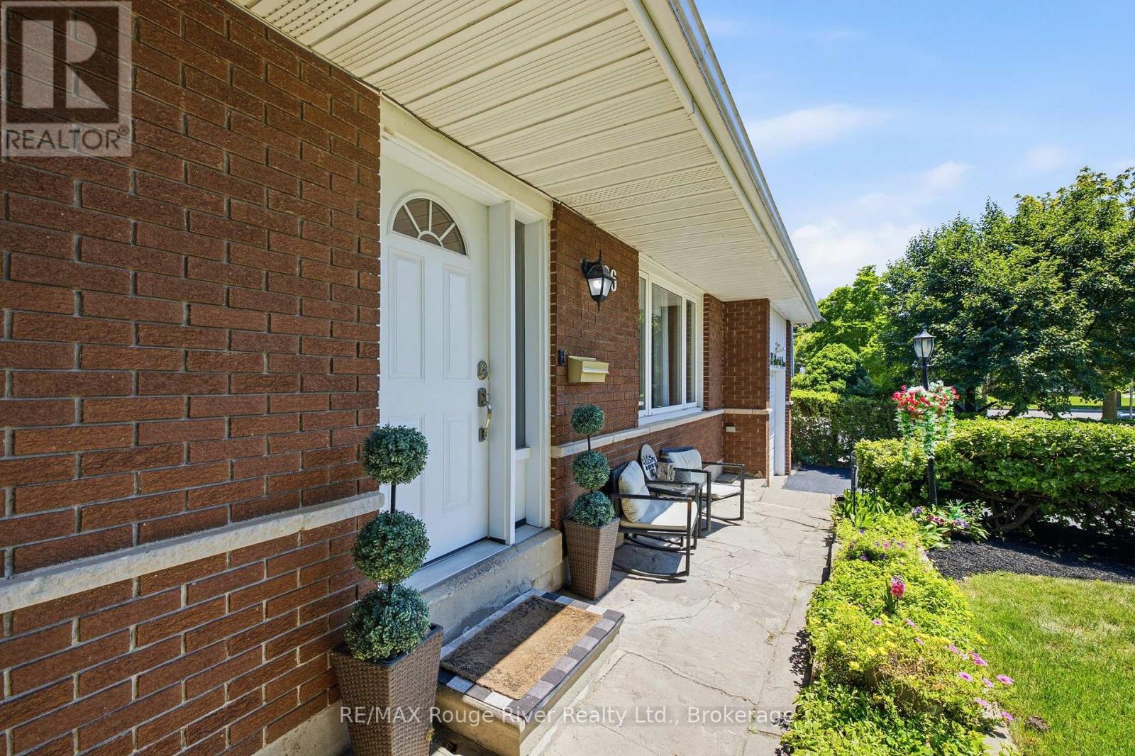 86 Shoredale Drive, Toronto, Ontario  M1G 3S9 - Photo 4 - E13814390