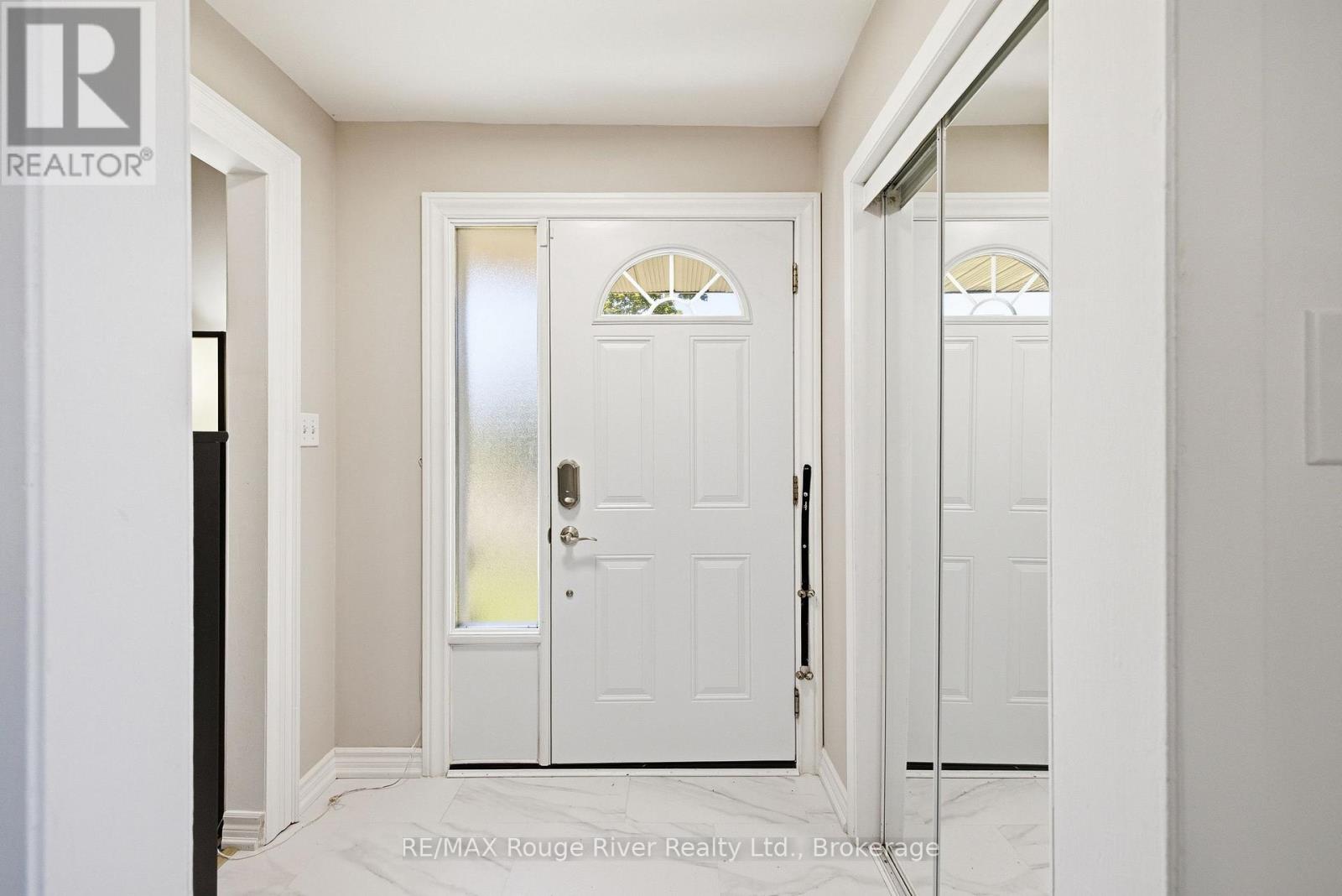 86 Shoredale Drive, Toronto, Ontario  M1G 3S9 - Photo 5 - E13814390