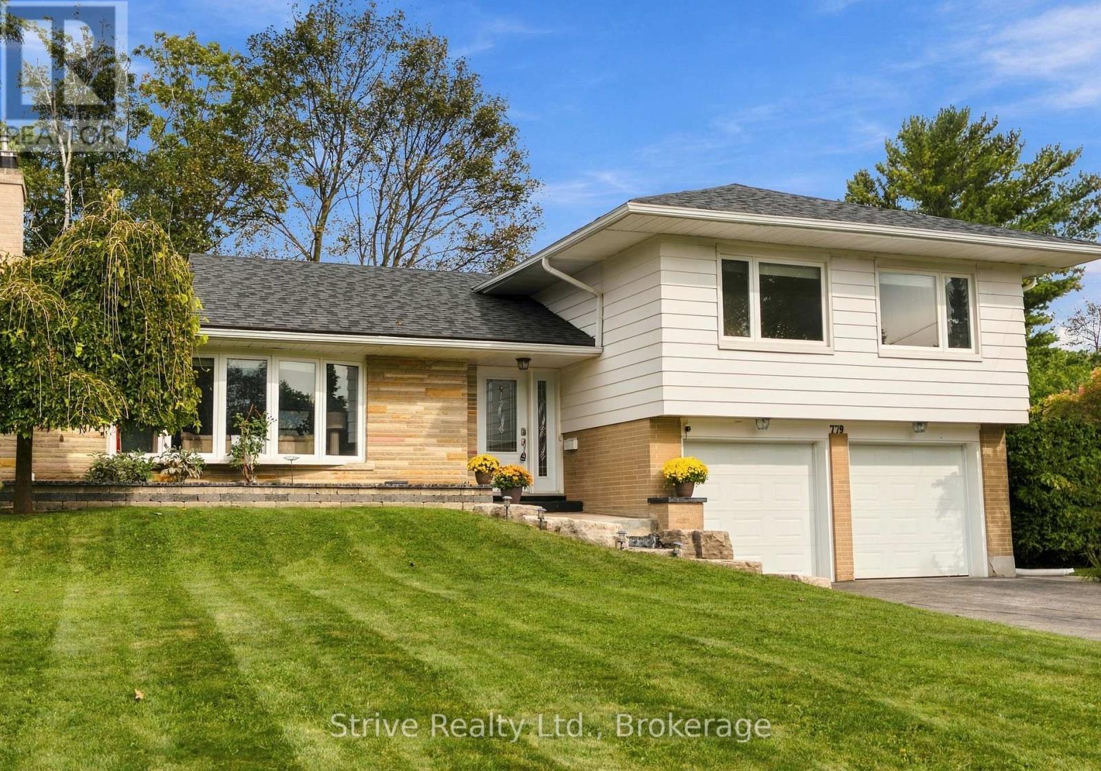 779 Bessborough Drive, Oshawa, Ontario  L1G 4H4 - Photo 2 - E13814402
