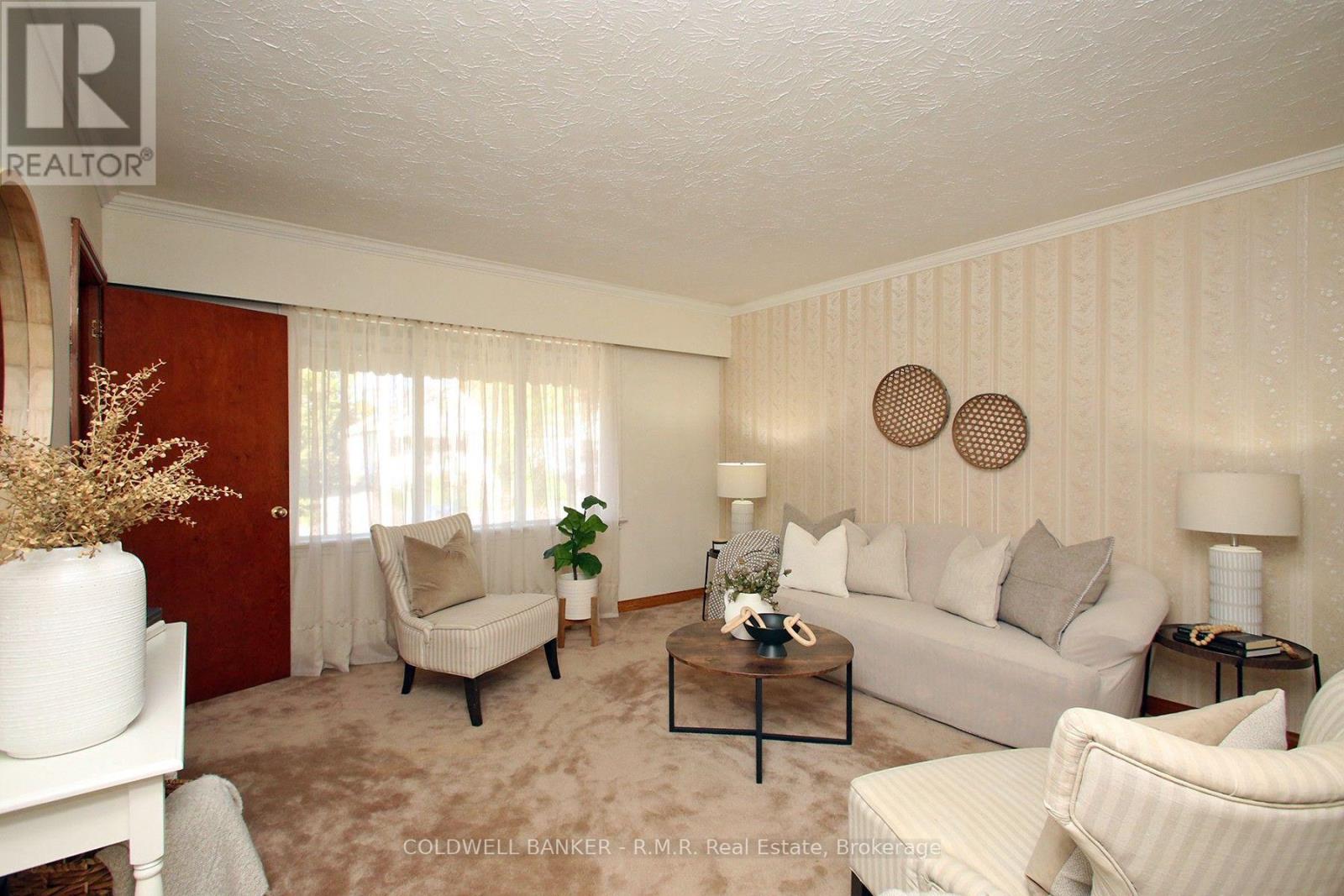 163 Windsor Street, Oshawa, Ontario  L1H 6G4 - Photo 3 - E13814412