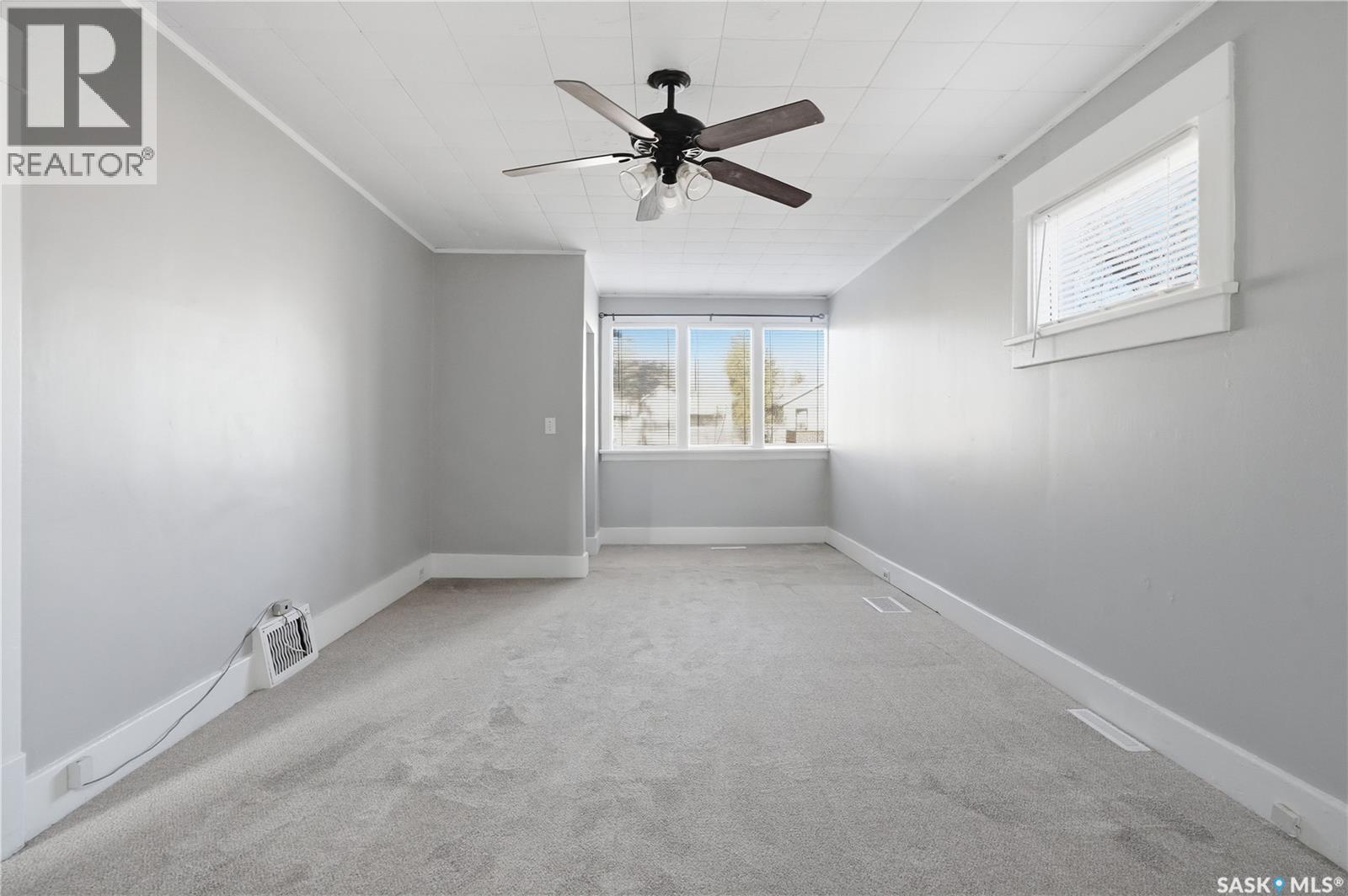 1008 Retallack Street, Regina, Saskatchewan  S4T 2H3 - Photo 8 - SK049129