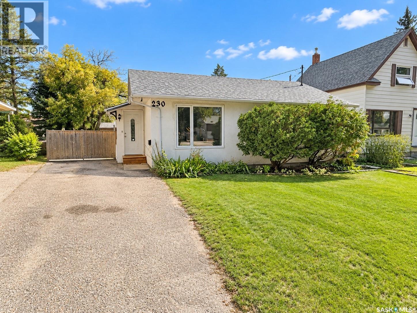 230 10th STREET NE, weyburn, Saskatchewan