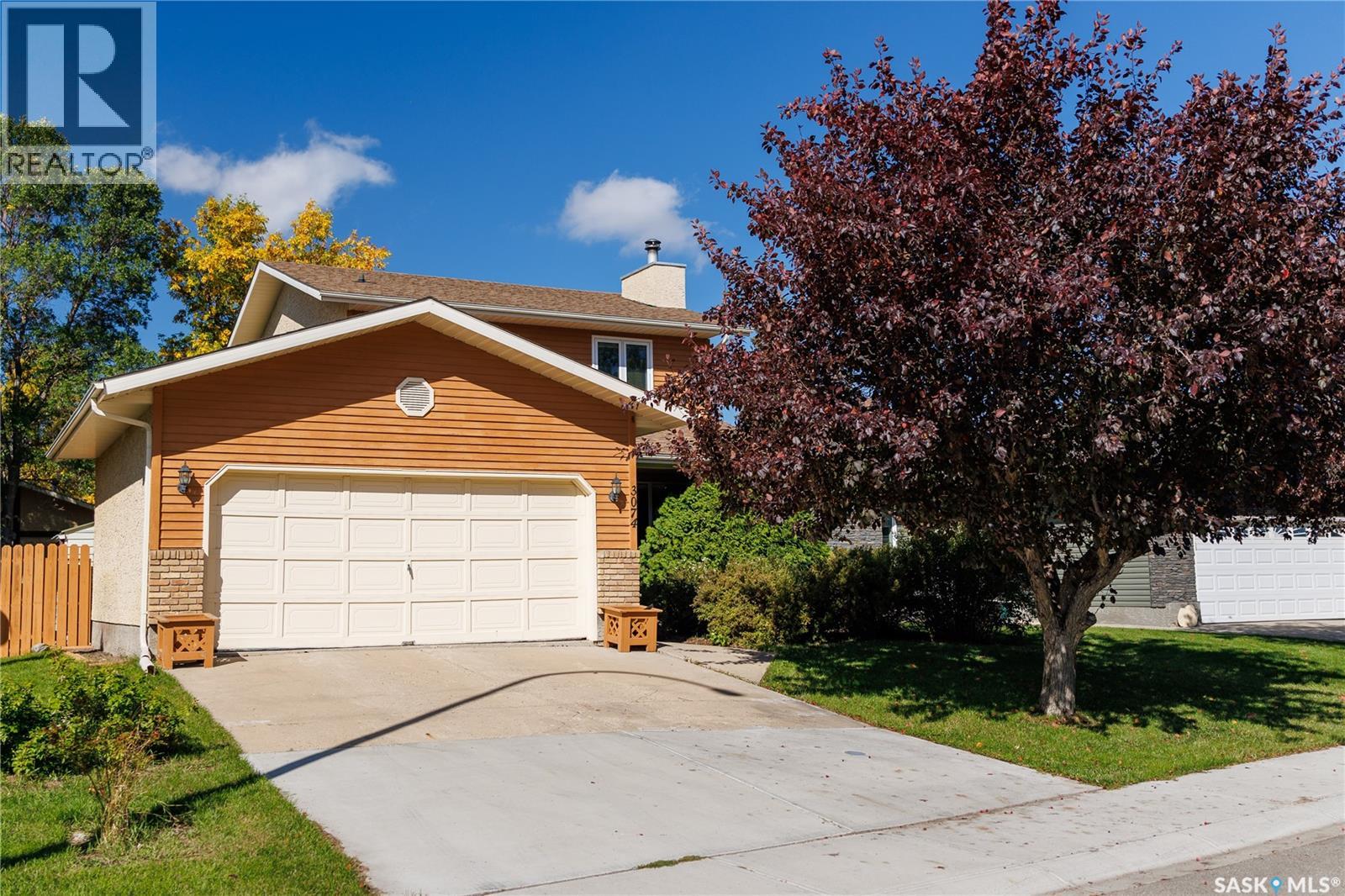 3074 Reves ROAD, Regina, Saskatchewan