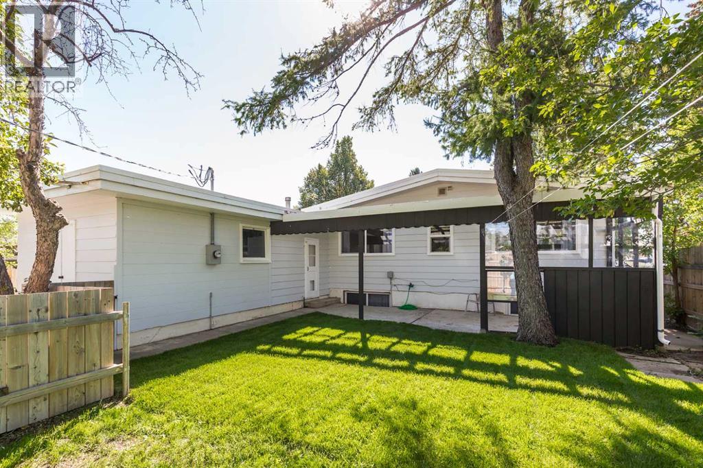 1301 17 Avenue S