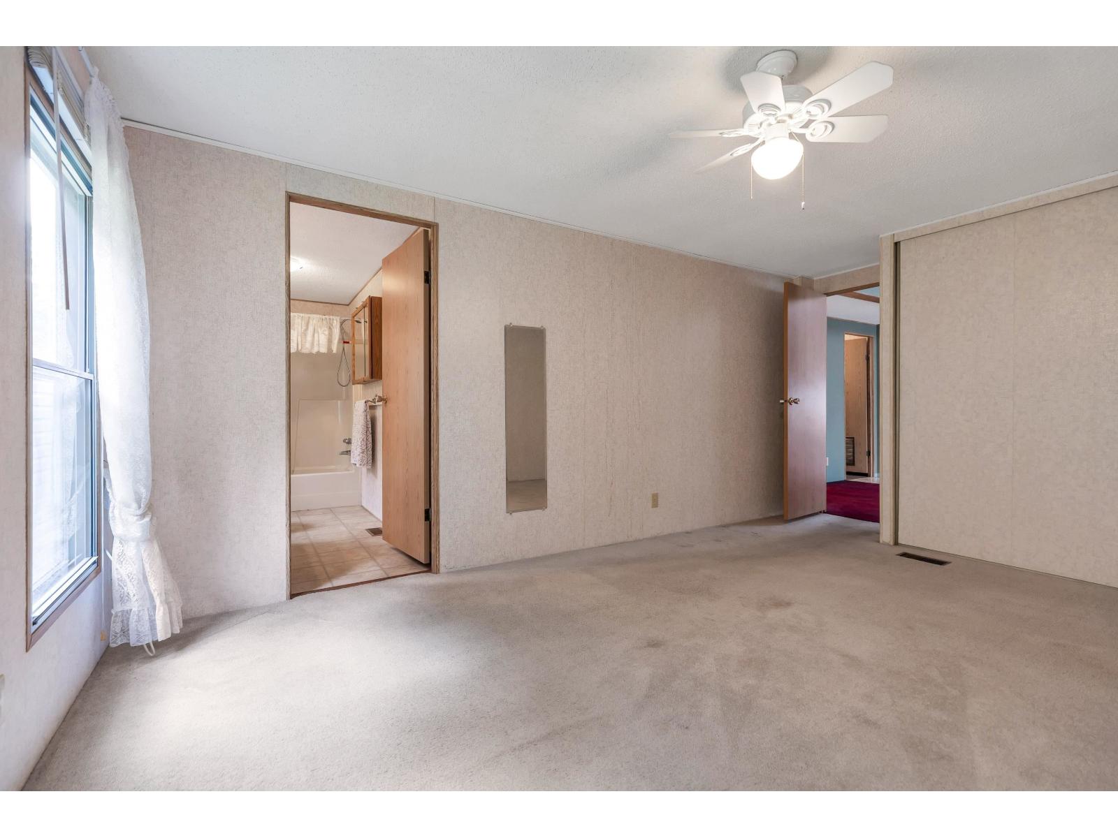 242 20071 24 AVENUE photo 23
