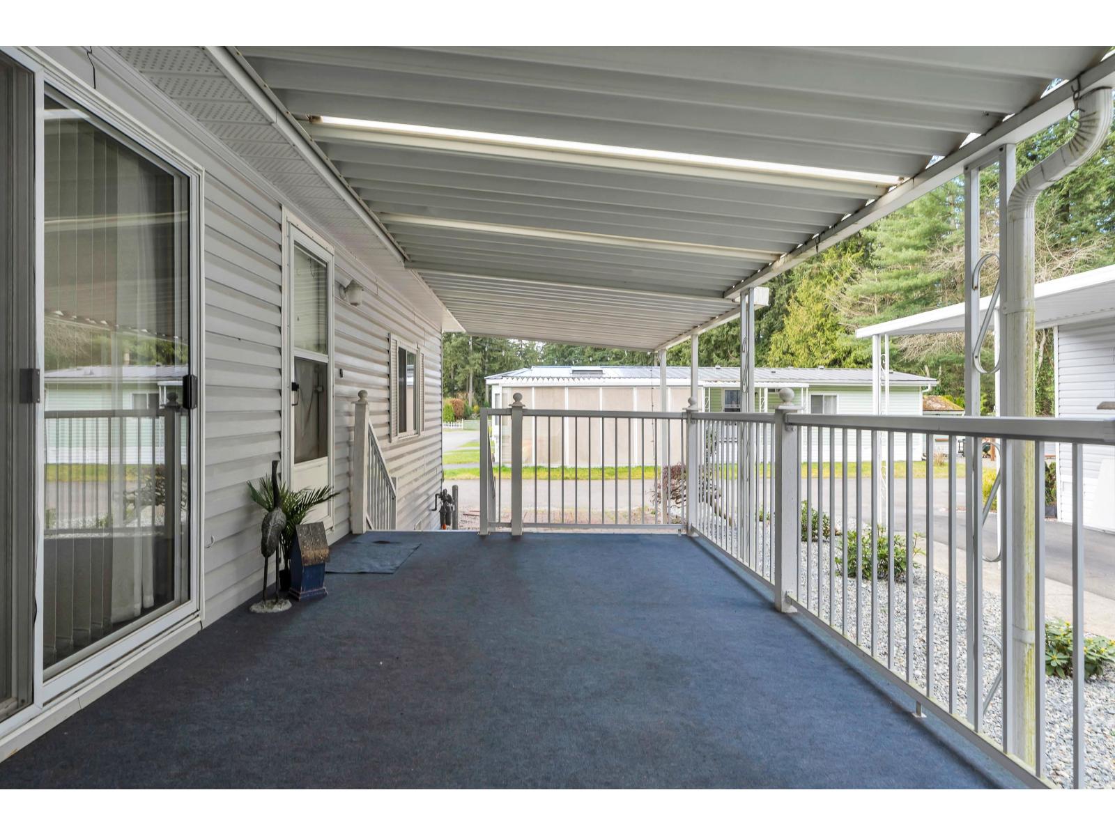 242 20071 24 AVENUE photo 33
