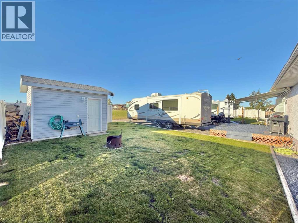 379 Collinge Road, Hinton, Alberta  T7V 1L2 - Photo 33 - A2347036