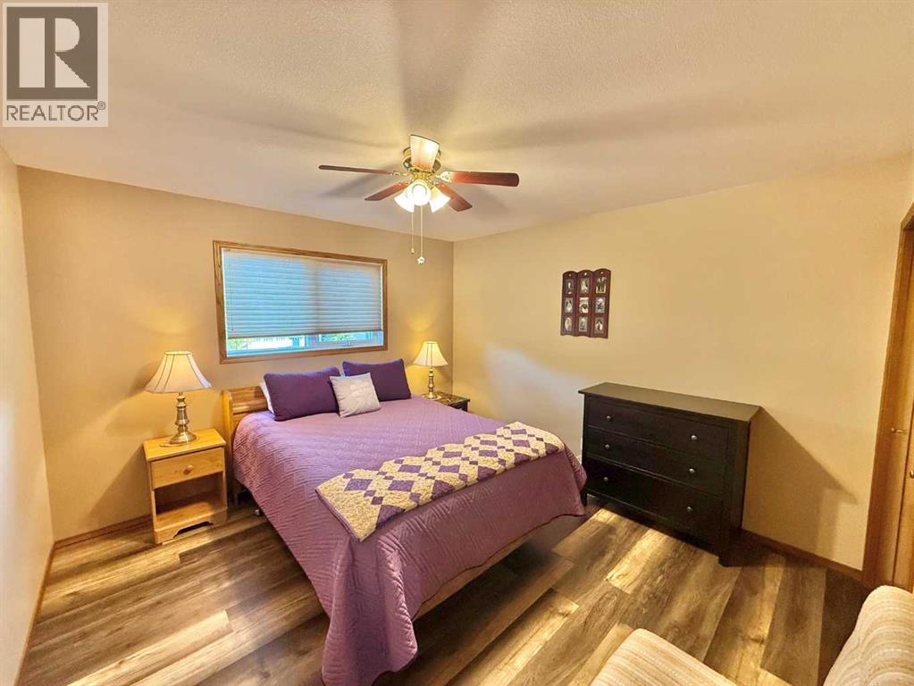 379 Collinge Road, Hinton, Alberta  T7V 1L2 - Photo 20 - A2347036