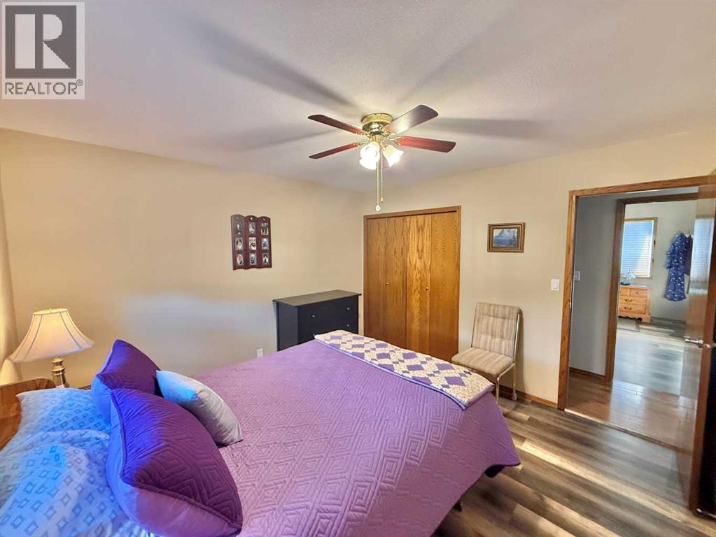 379 Collinge Road, Hinton, Alberta  T7V 1L2 - Photo 21 - A2347036