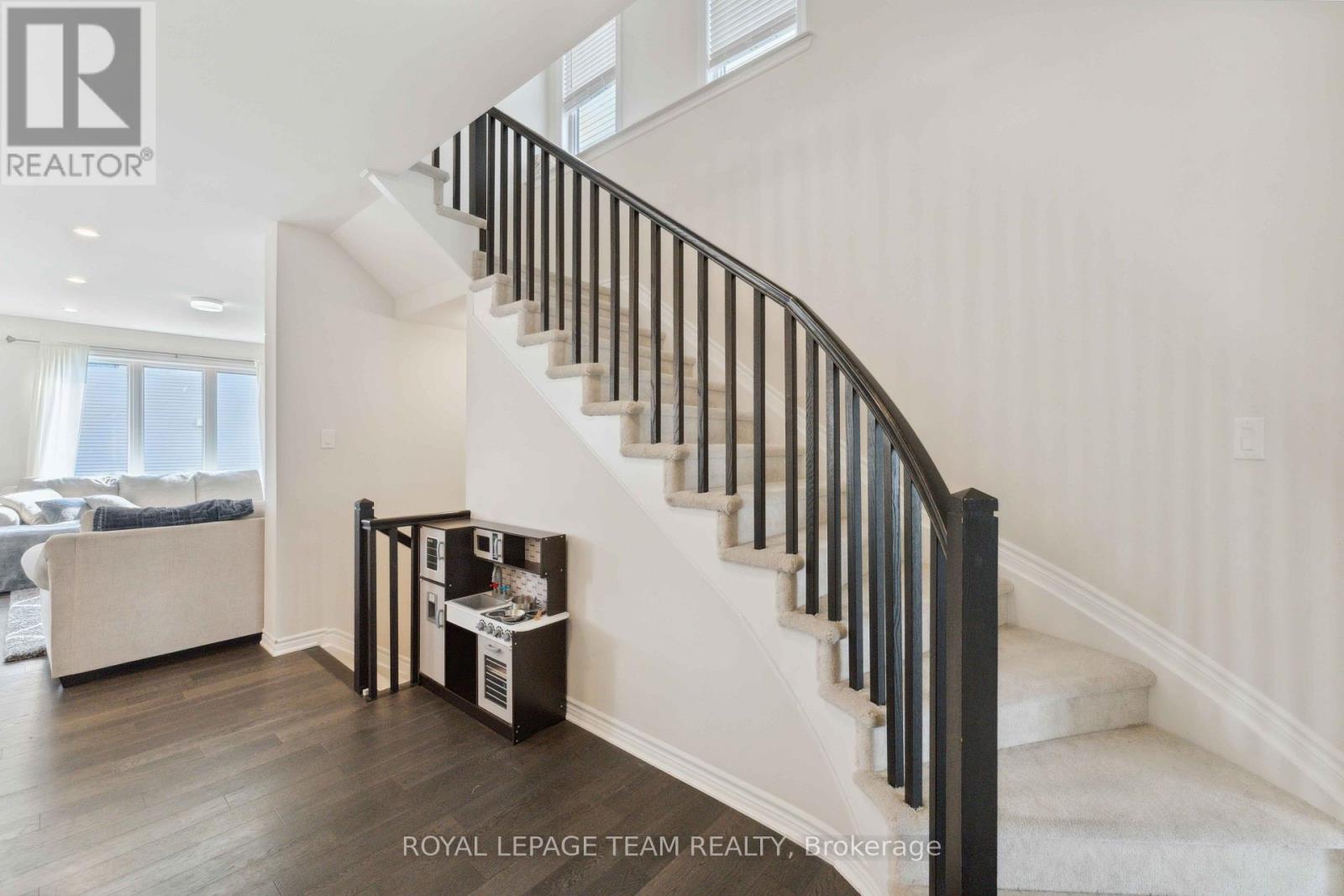 740 Brittanic Road, Ottawa, Ontario  K2V 0N7 - Photo 3 - X13814150