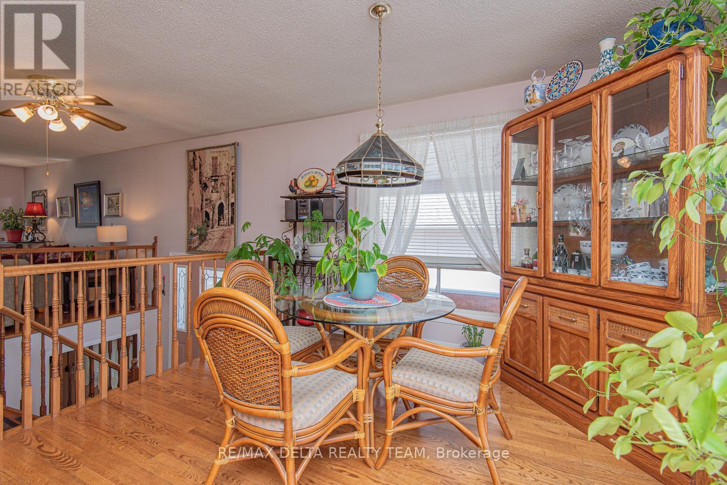 892 Scott Dupuis Way, Ottawa, Ontario  K1C 3A7 - Photo 10 - X13814168